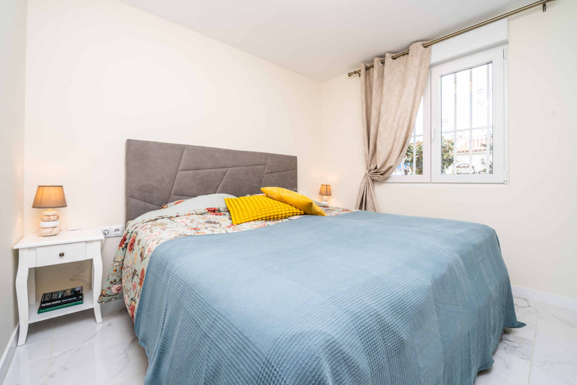 Odsprzedaż - Bungalow - Torrevieja - Torreta