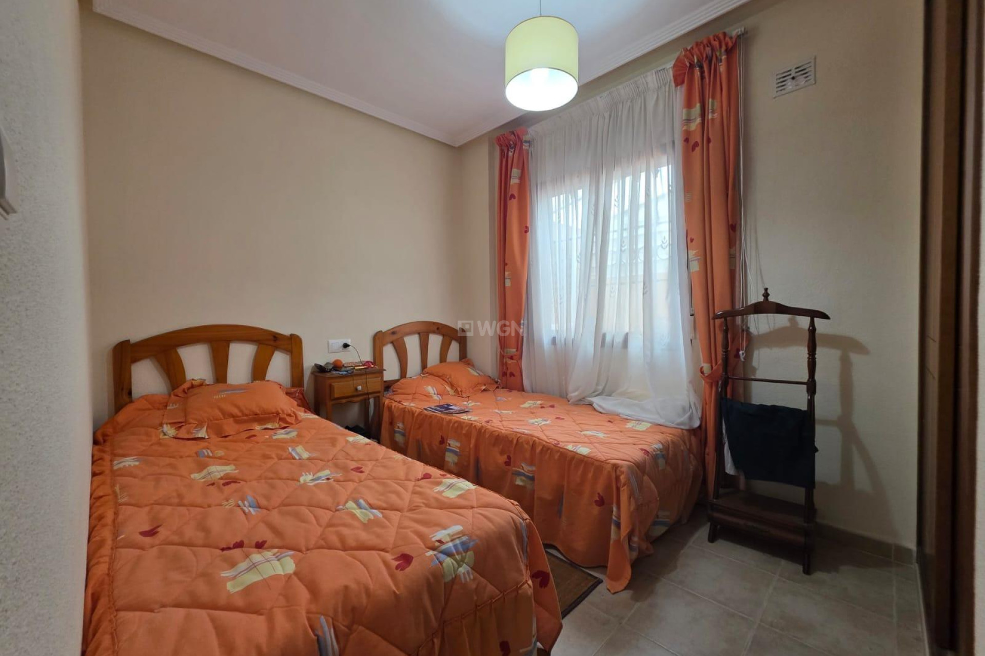 Odsprzedaż - Bungalow - Torrevieja - Zona Los Frutales