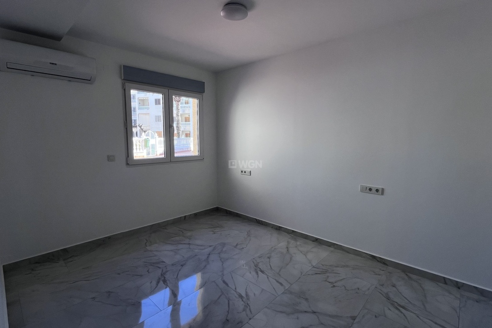 Odsprzedaż - Bungalow - Torrevieja