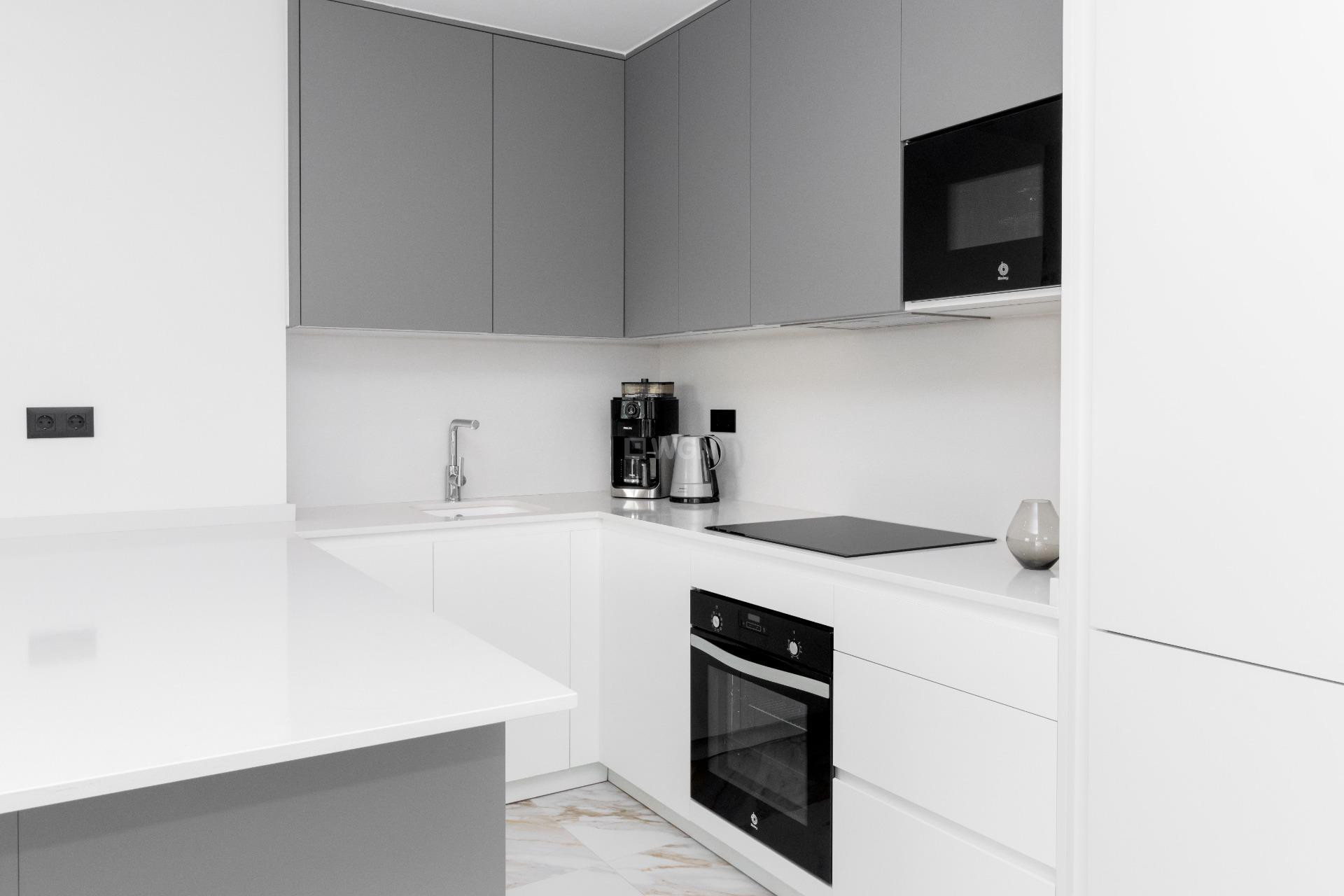 Odsprzedaż - Daszek - Guardamar del Segura - Pueblo