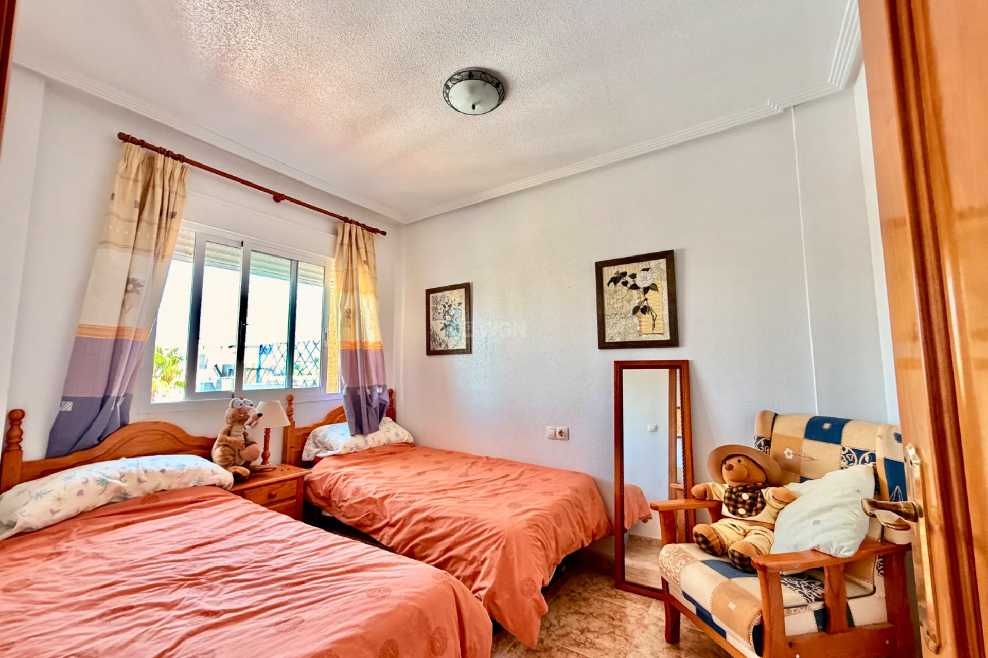 Odsprzedaż - Daszek - Orihuela Costa - La Ciñuelica - Villa Rosa