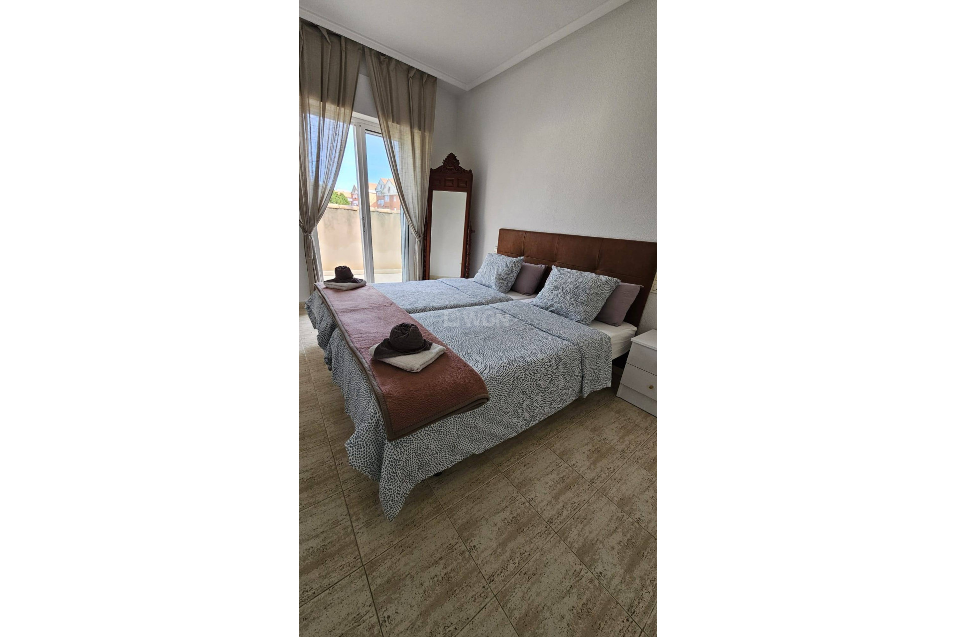 Odsprzedaż - Daszek - Torrevieja - Acequion