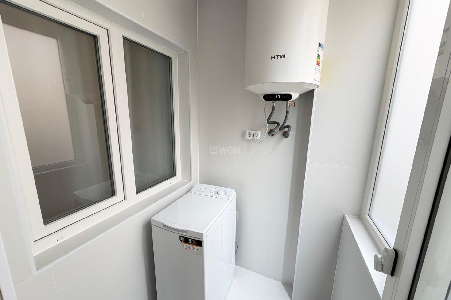 Odsprzedaż - Daszek - Torrevieja - Estacion De Autobuses