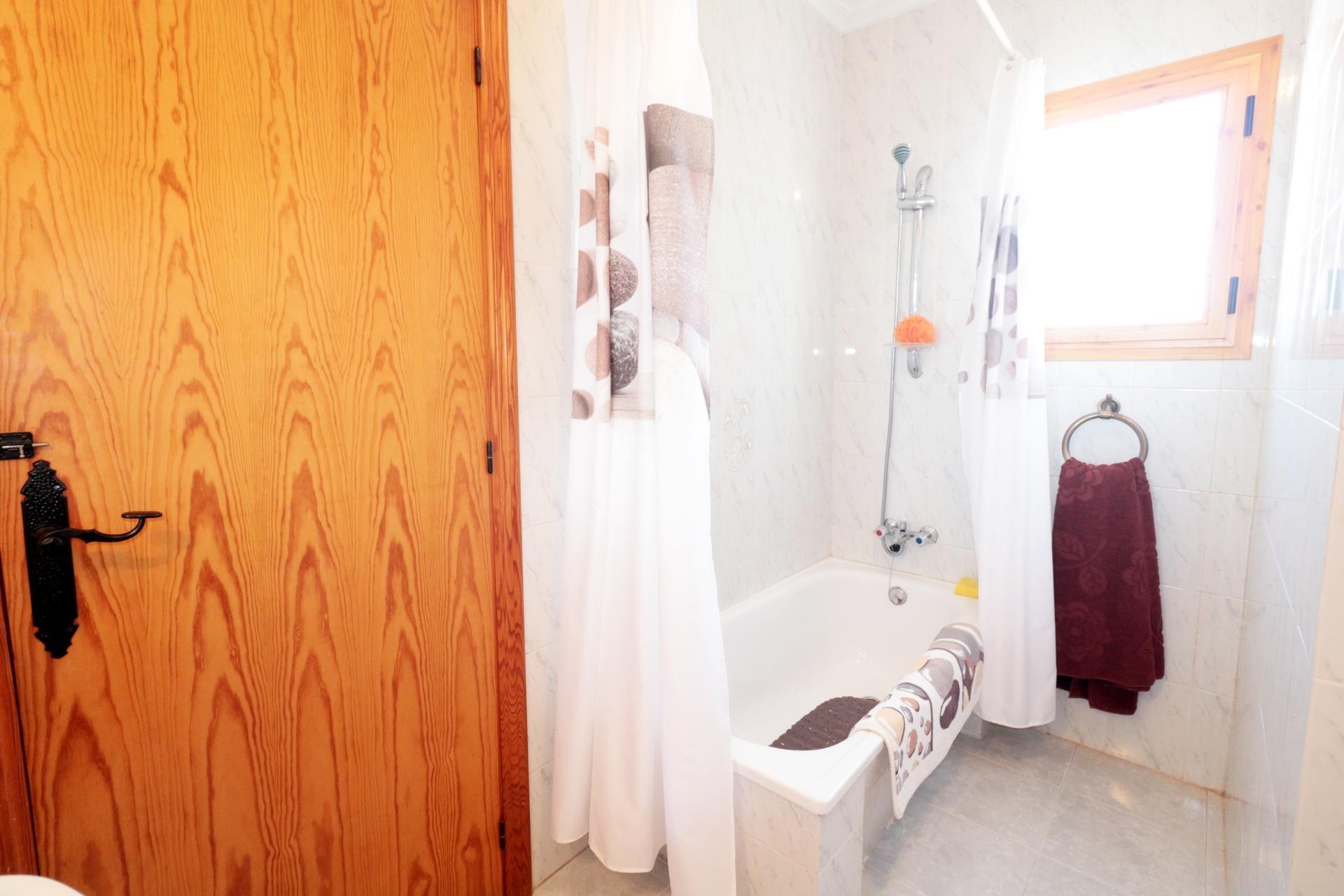 Odsprzedaż - Daszek - Torrevieja - Habaneras