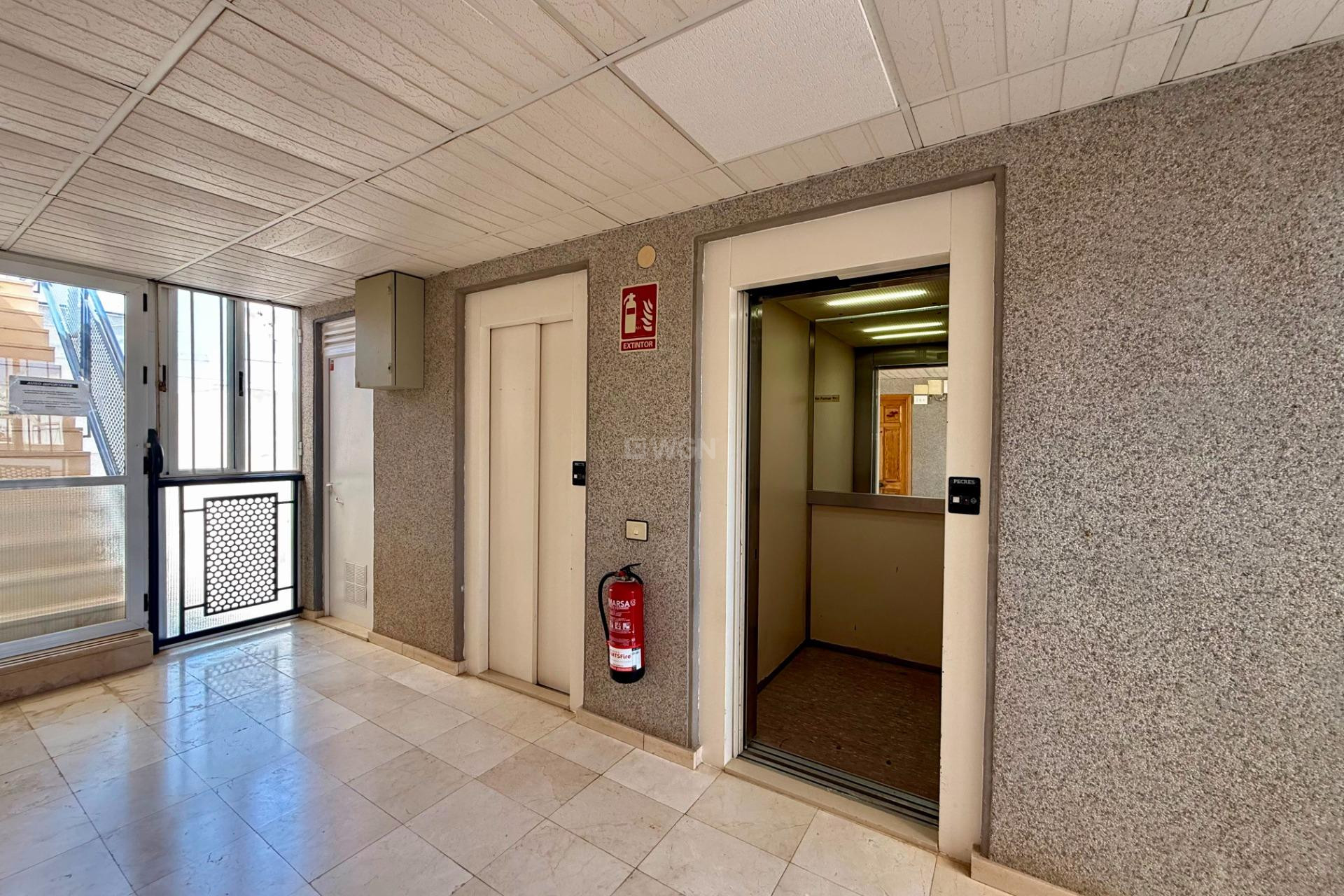 Odsprzedaż - Daszek - Torrevieja - Habaneras