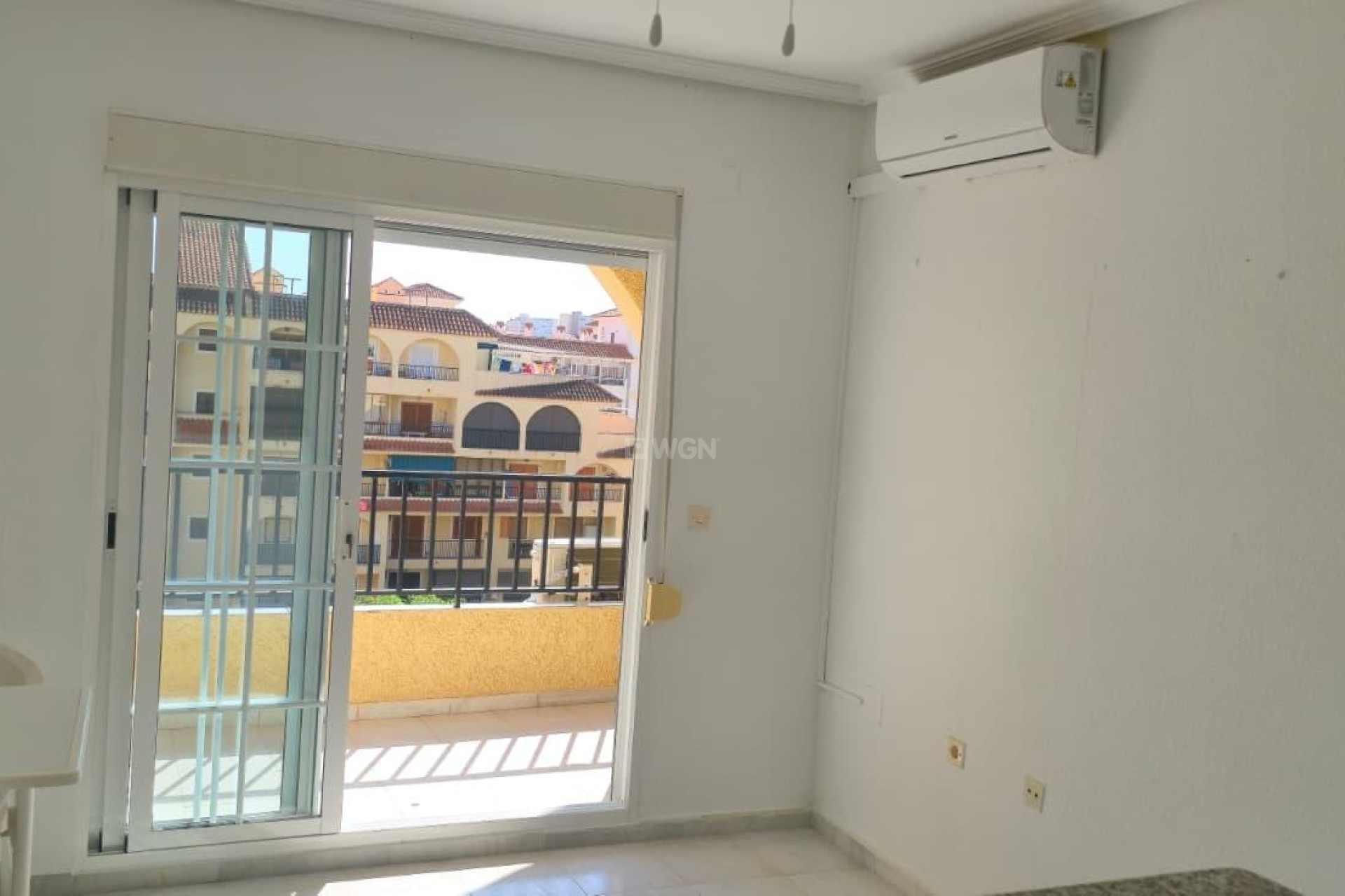 Odsprzedaż - Daszek - Torrevieja - La Mata