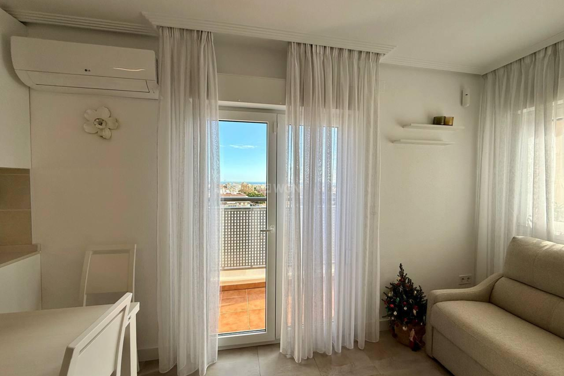 Odsprzedaż - Daszek - Torrevieja - Nueva Torrevieja