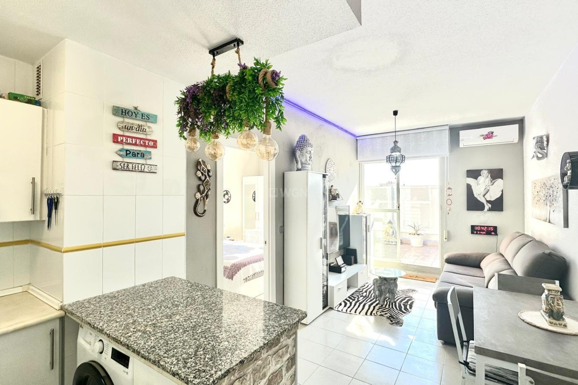 Odsprzedaż - Daszek - Torrevieja