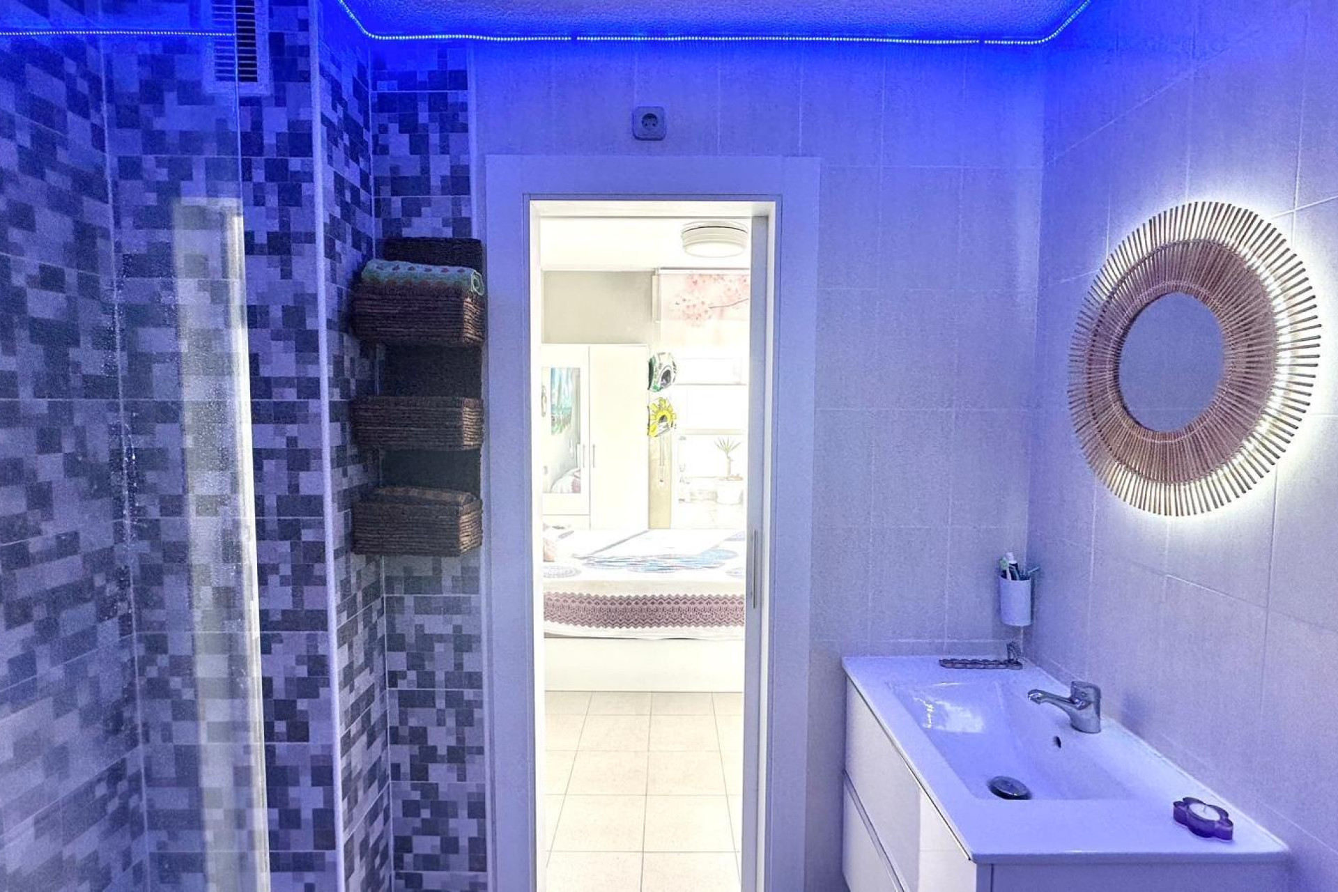 Odsprzedaż - Daszek - Torrevieja