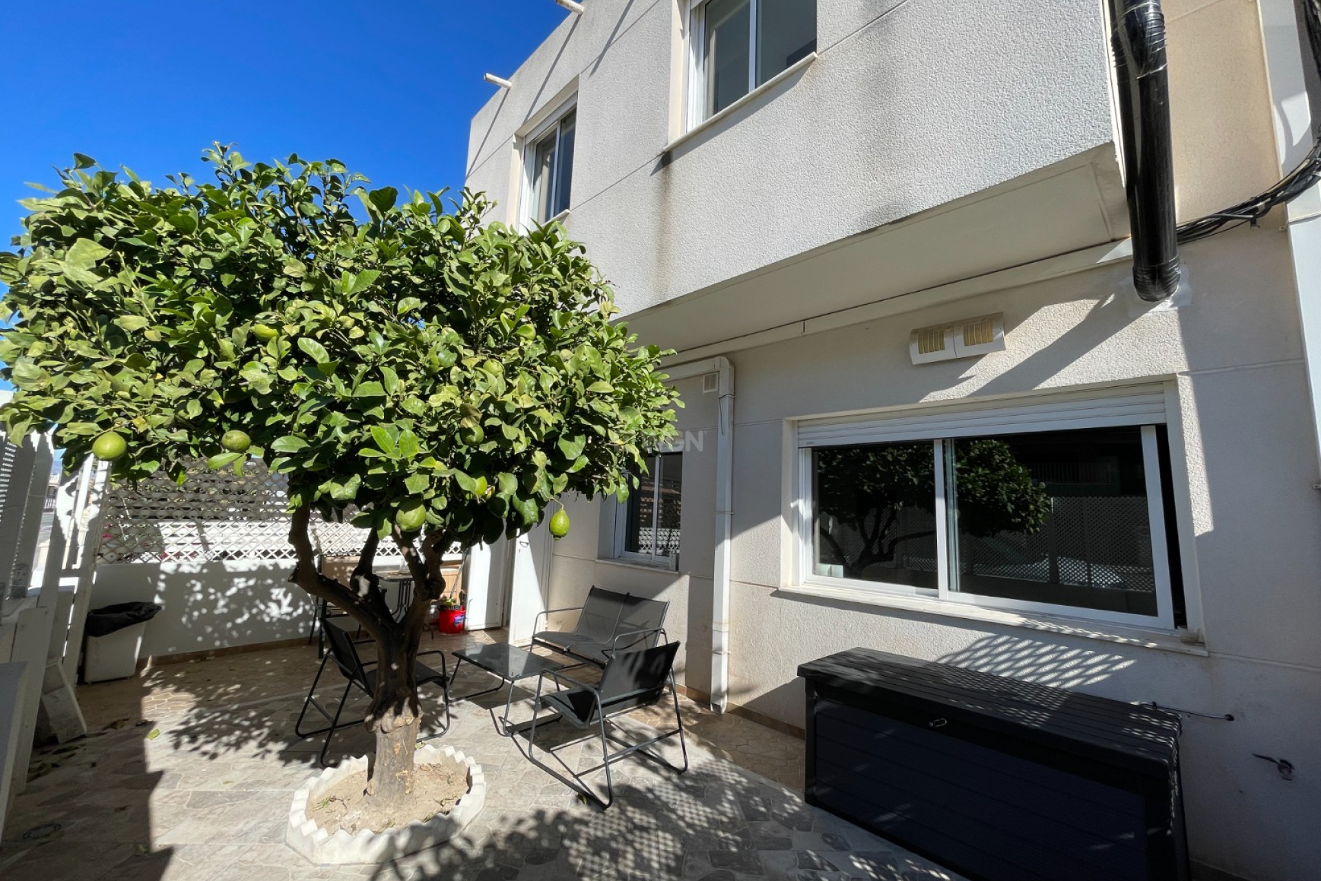 Odsprzedaż - Kamienica - Algorfa - Inland