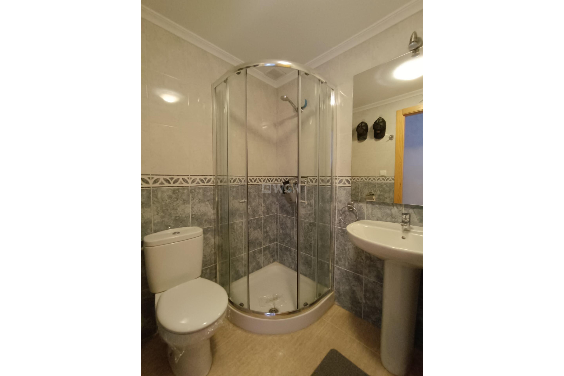 Odsprzedaż - Kamienica - Avileses - Jerónimo Y Avileses