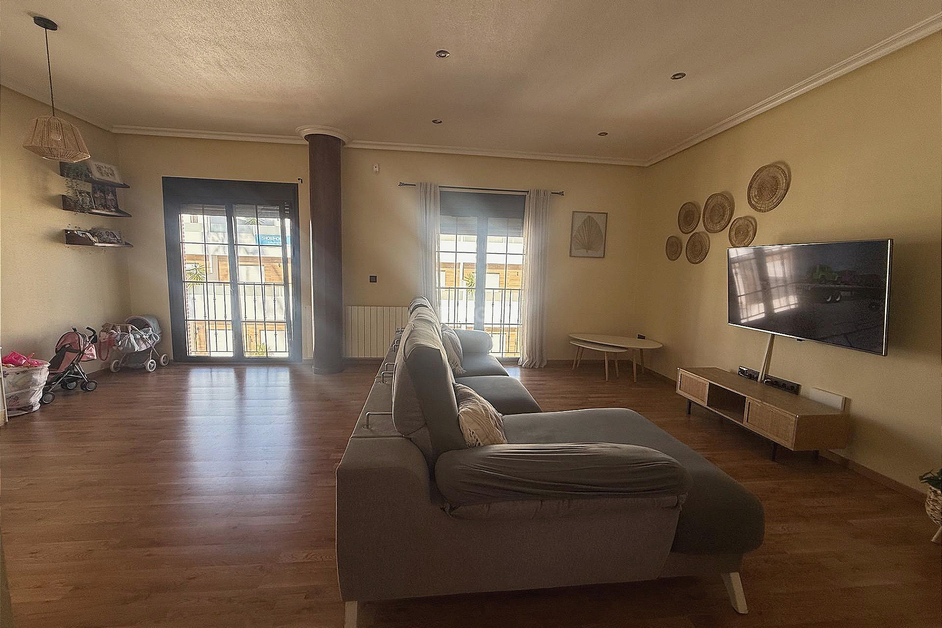 Odsprzedaż - Kamienica - Avileses