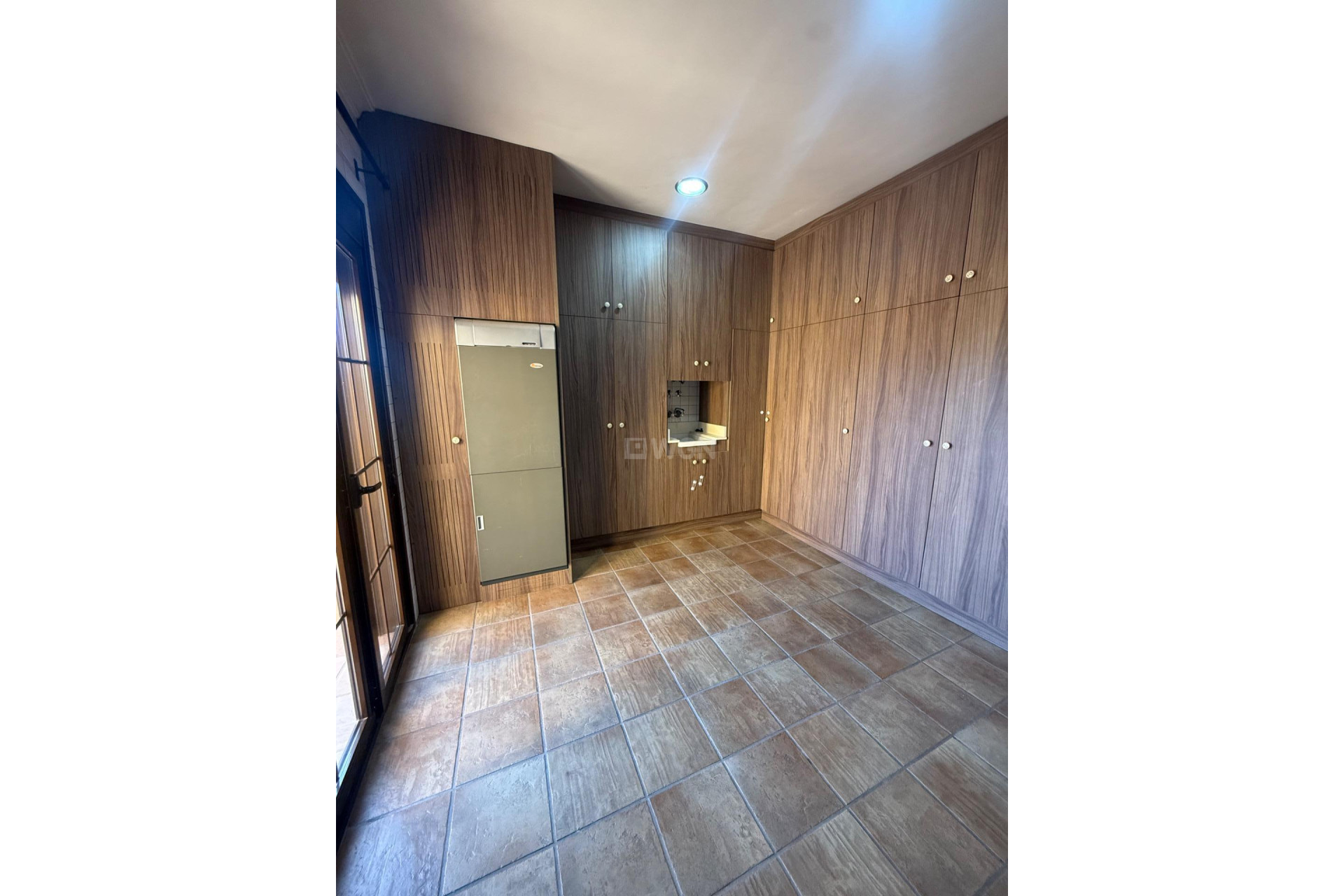 Odsprzedaż - Kamienica - Avileses