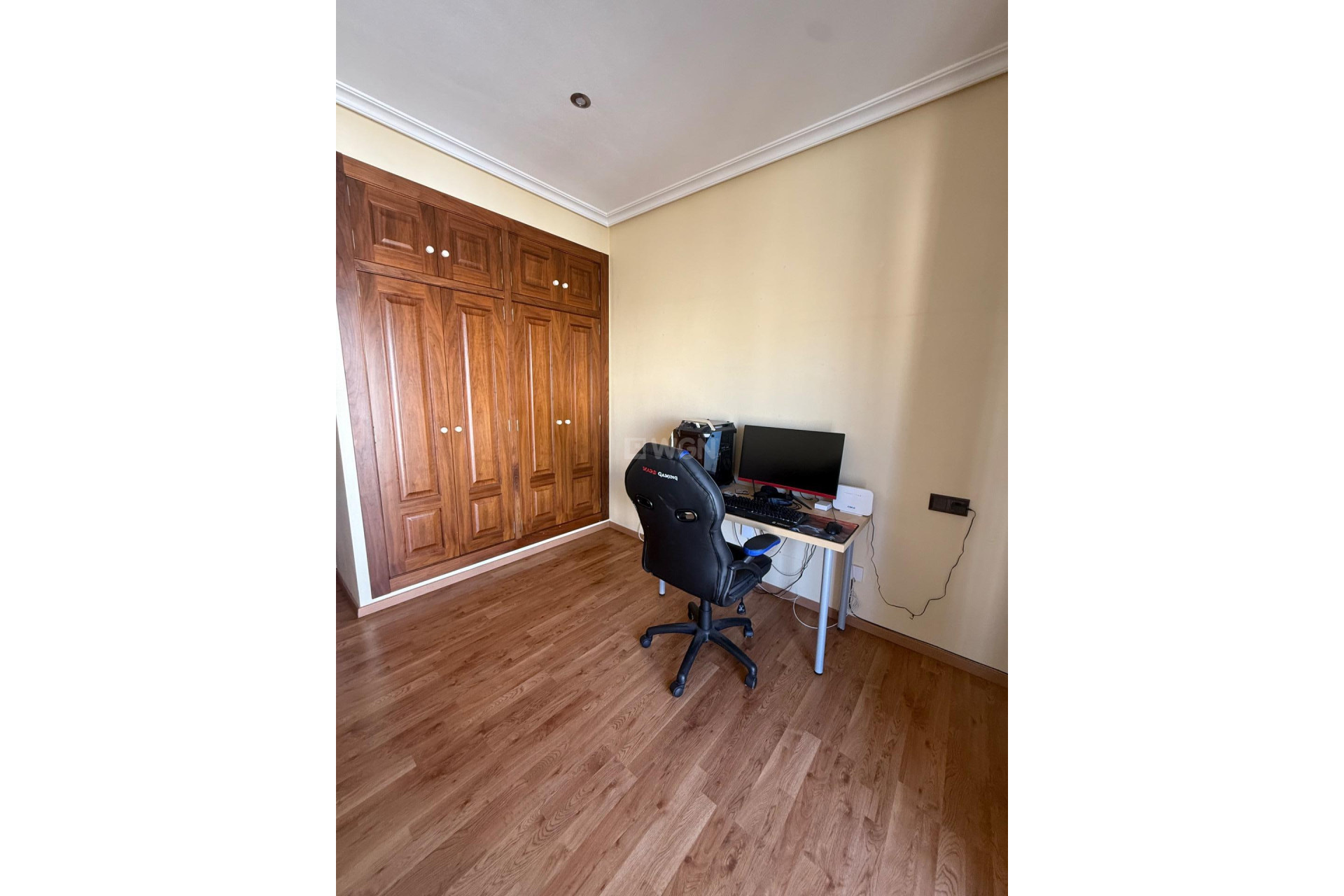 Odsprzedaż - Kamienica - Avileses