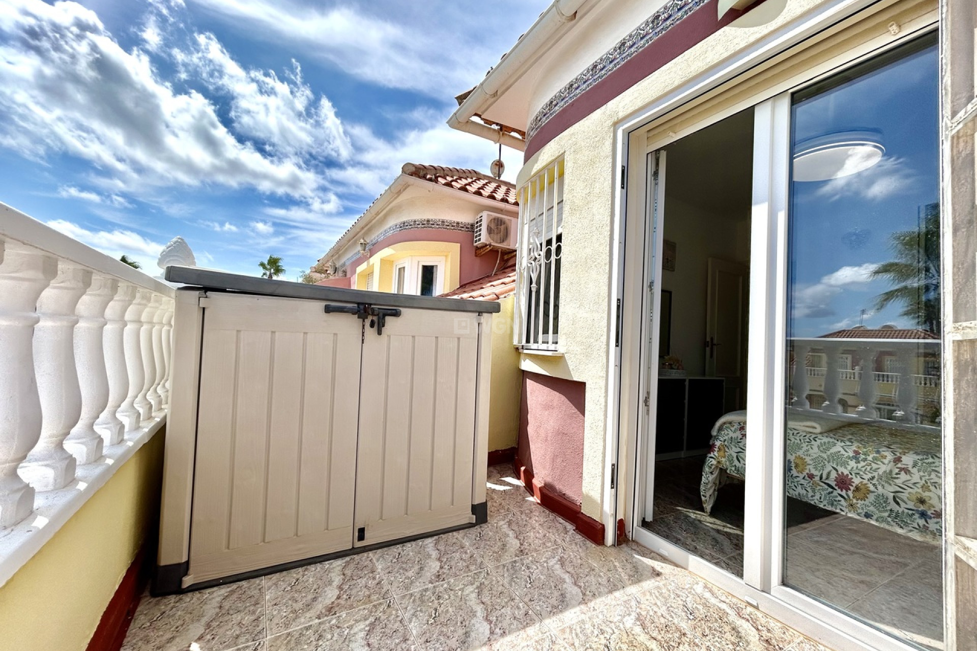 Odsprzedaż - Kamienica - Cabo Roig - Costa Blanca