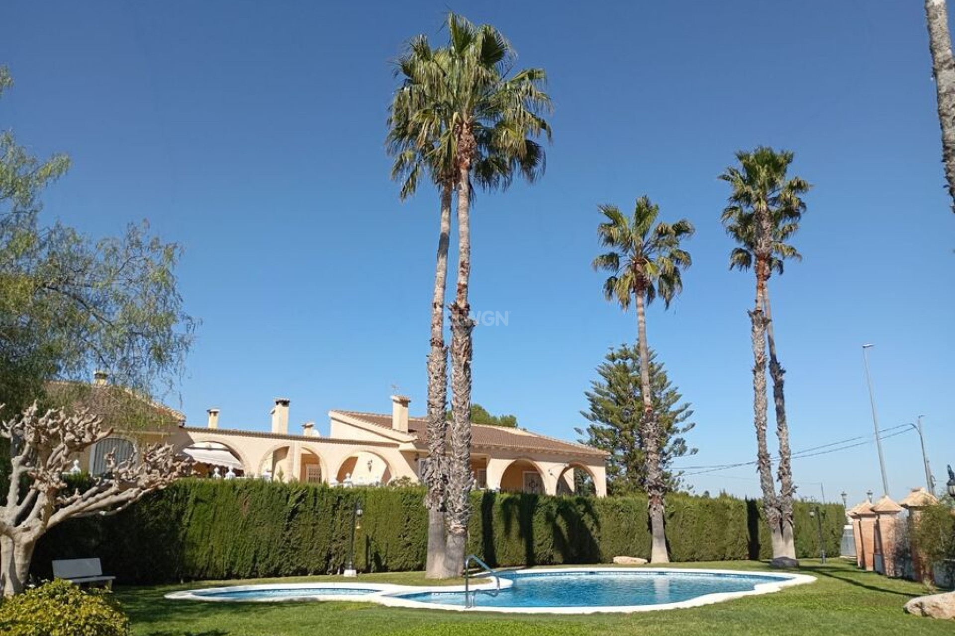 Odsprzedaż - Kamienica - Catral - Costa Blanca