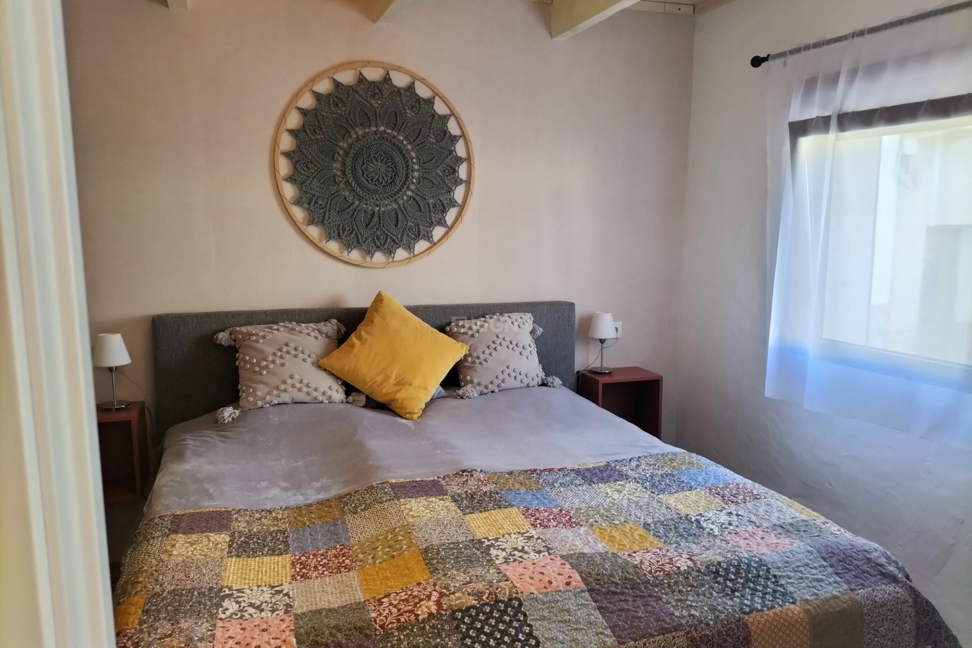 Odsprzedaż - Kamienica - Formentera del Segura - Centro
