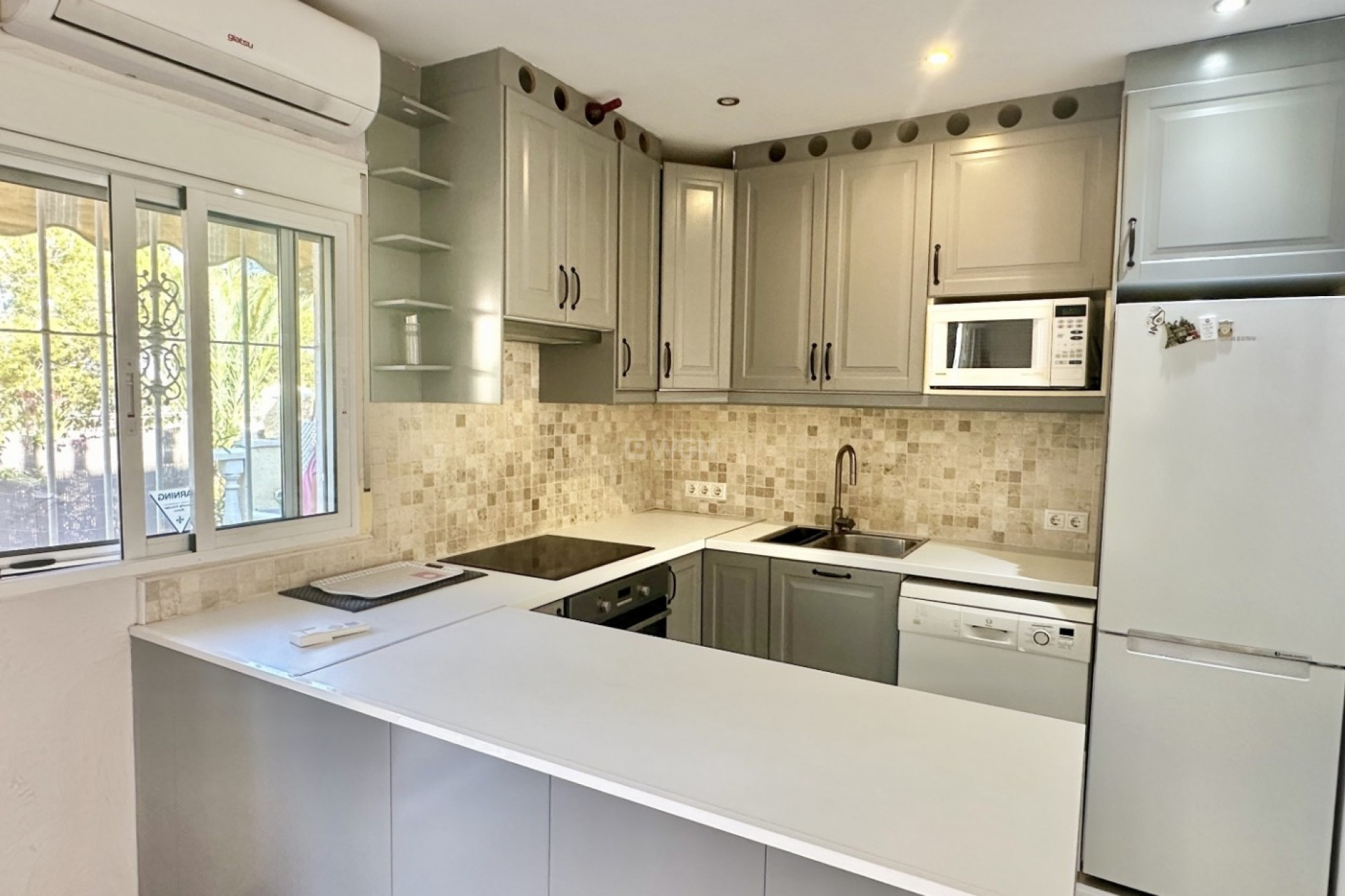 Odsprzedaż - Kamienica - Guardamar del Segura - Costa Blanca