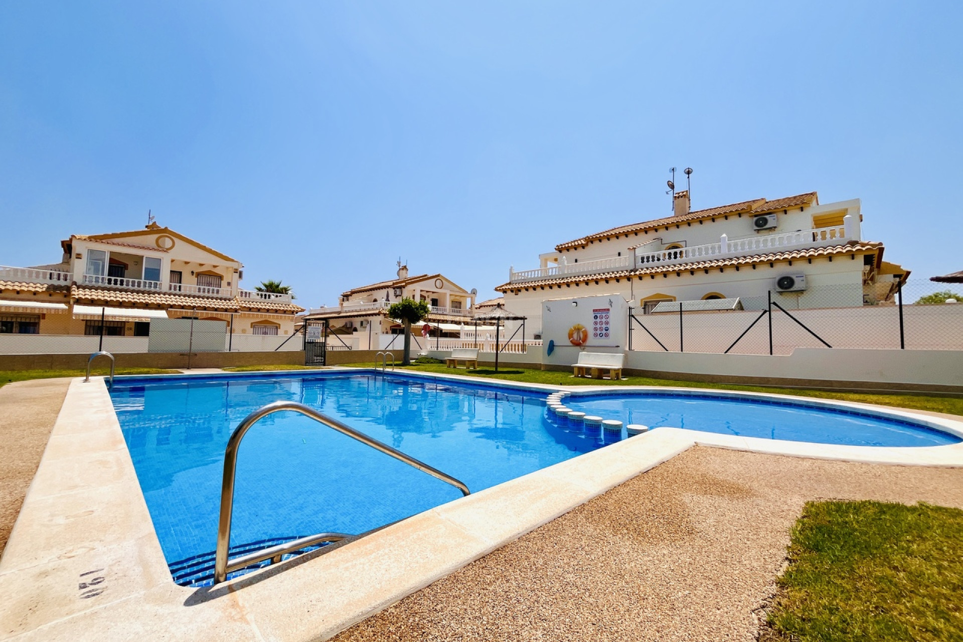 Odsprzedaż - Kamienica - Los Altos - Costa Blanca