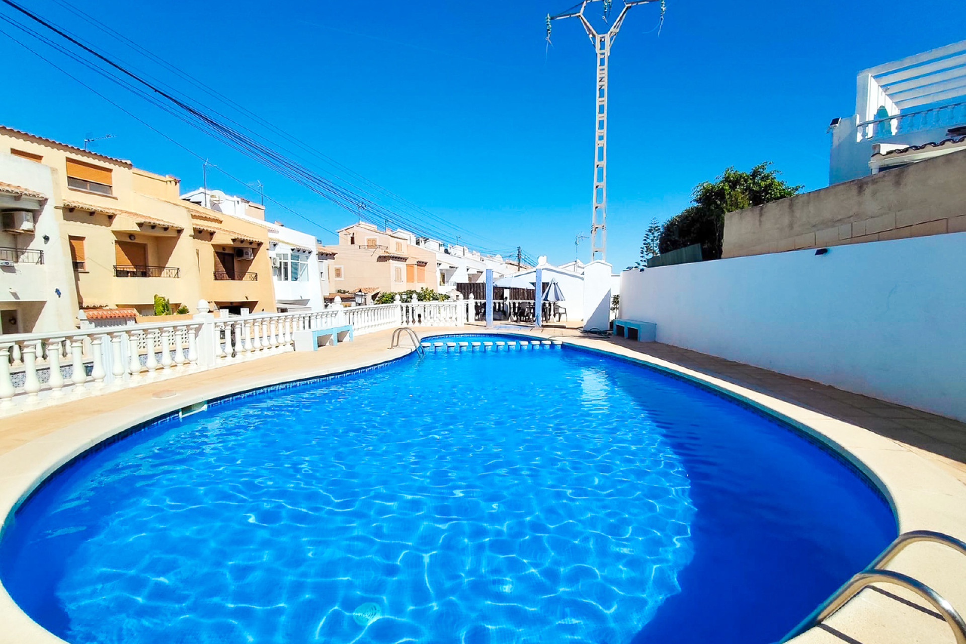 Odsprzedaż - Kamienica - Los Balcones - Costa Blanca