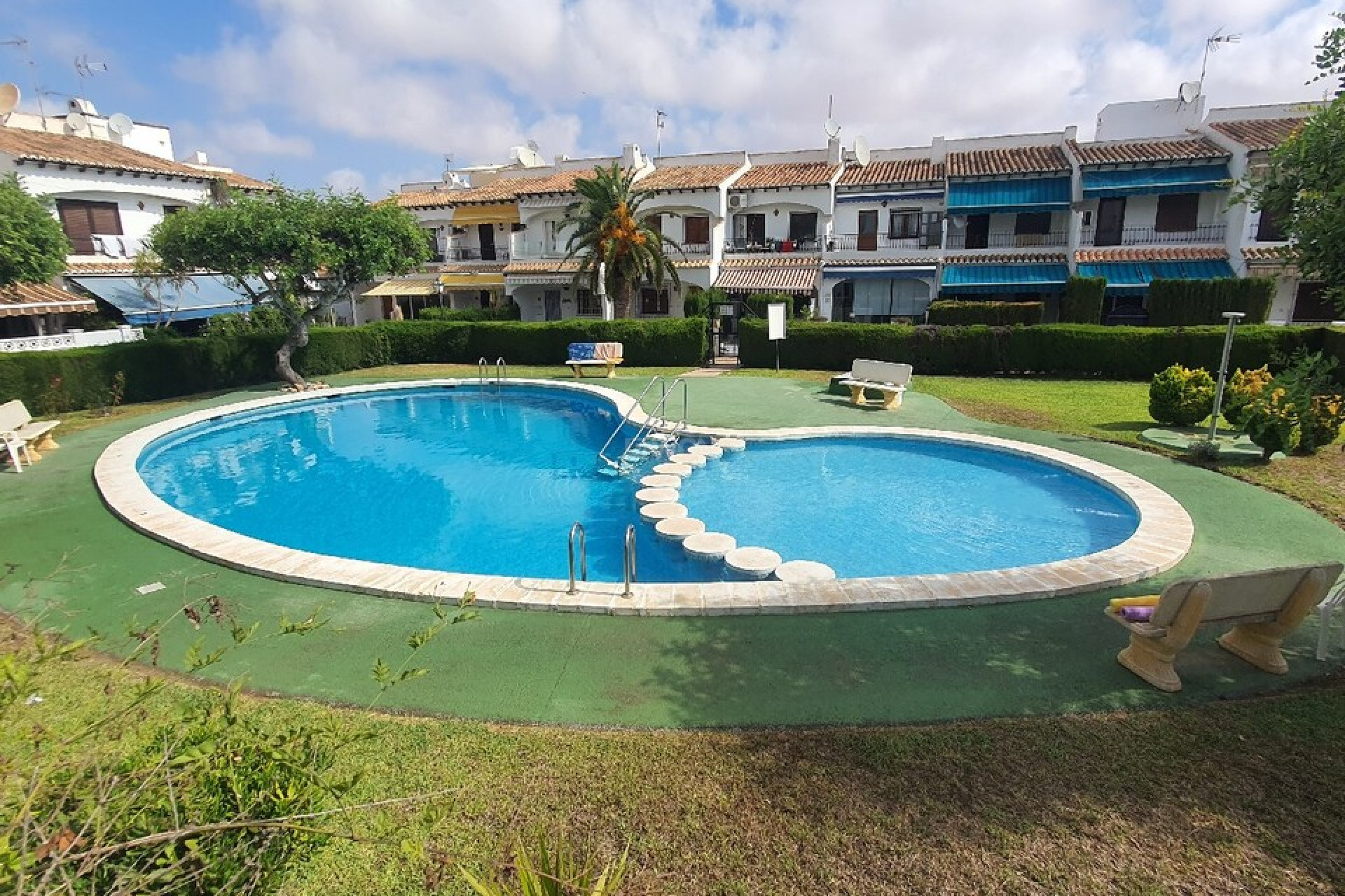 Odsprzedaż - Kamienica - Los Balcones - Costa Blanca