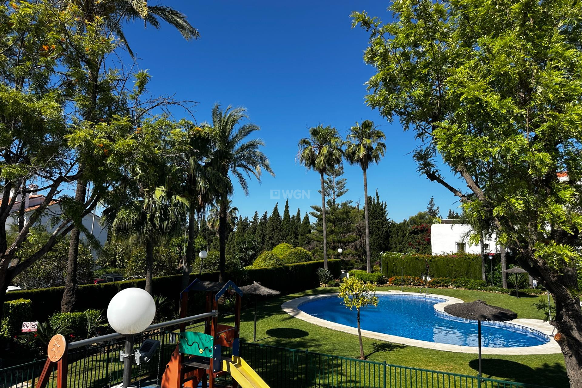 Odsprzedaż - Kamienica - Marbella - La Carolina
