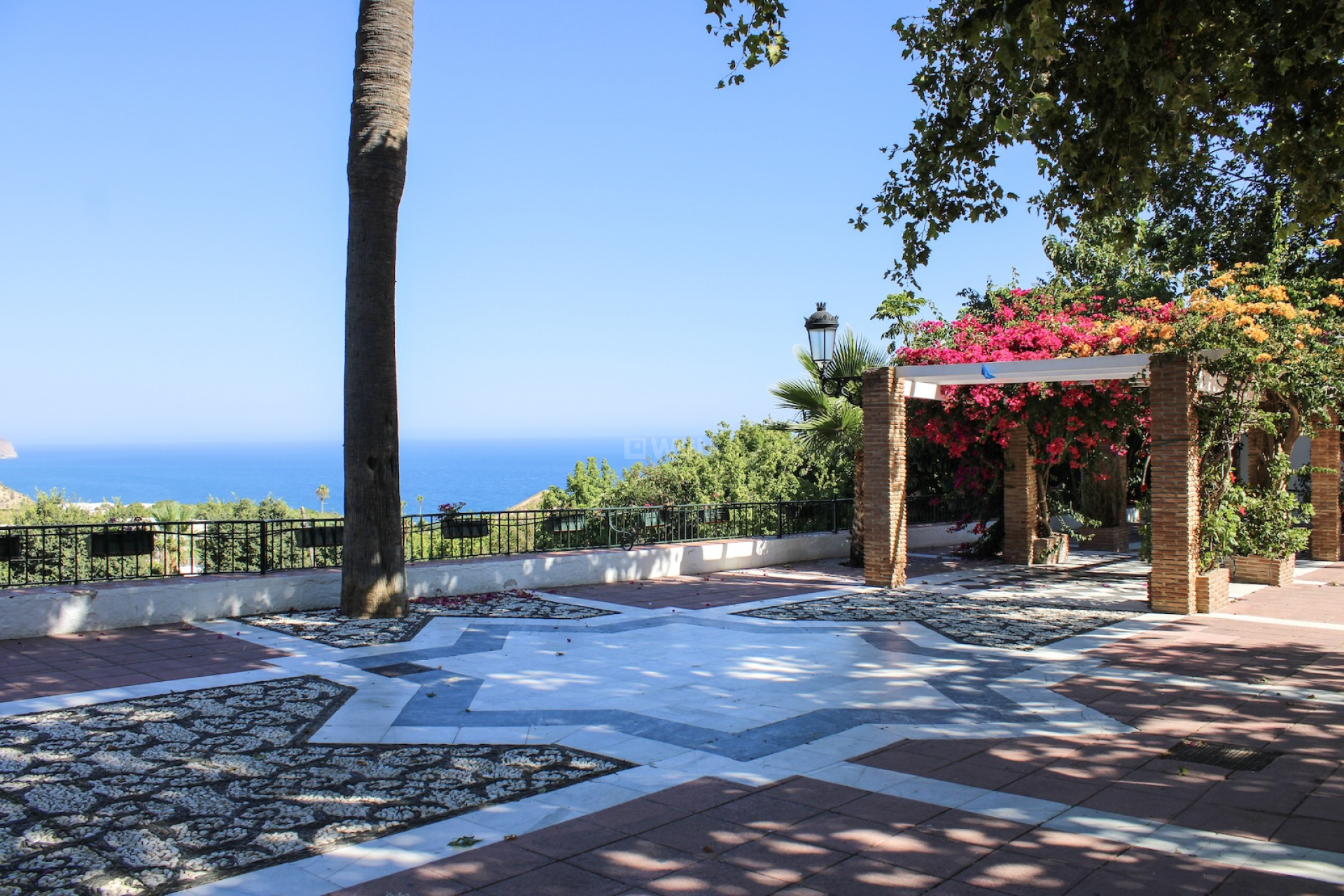 Odsprzedaż - Kamienica - Maro - Costa del Sol