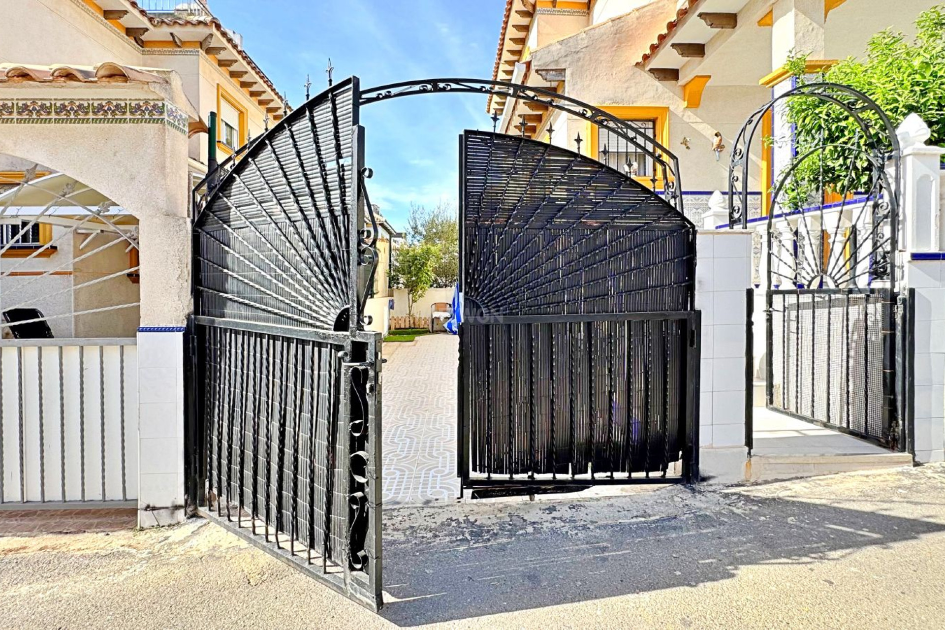 Odsprzedaż - Kamienica - Orihuela Costa - Costa Blanca