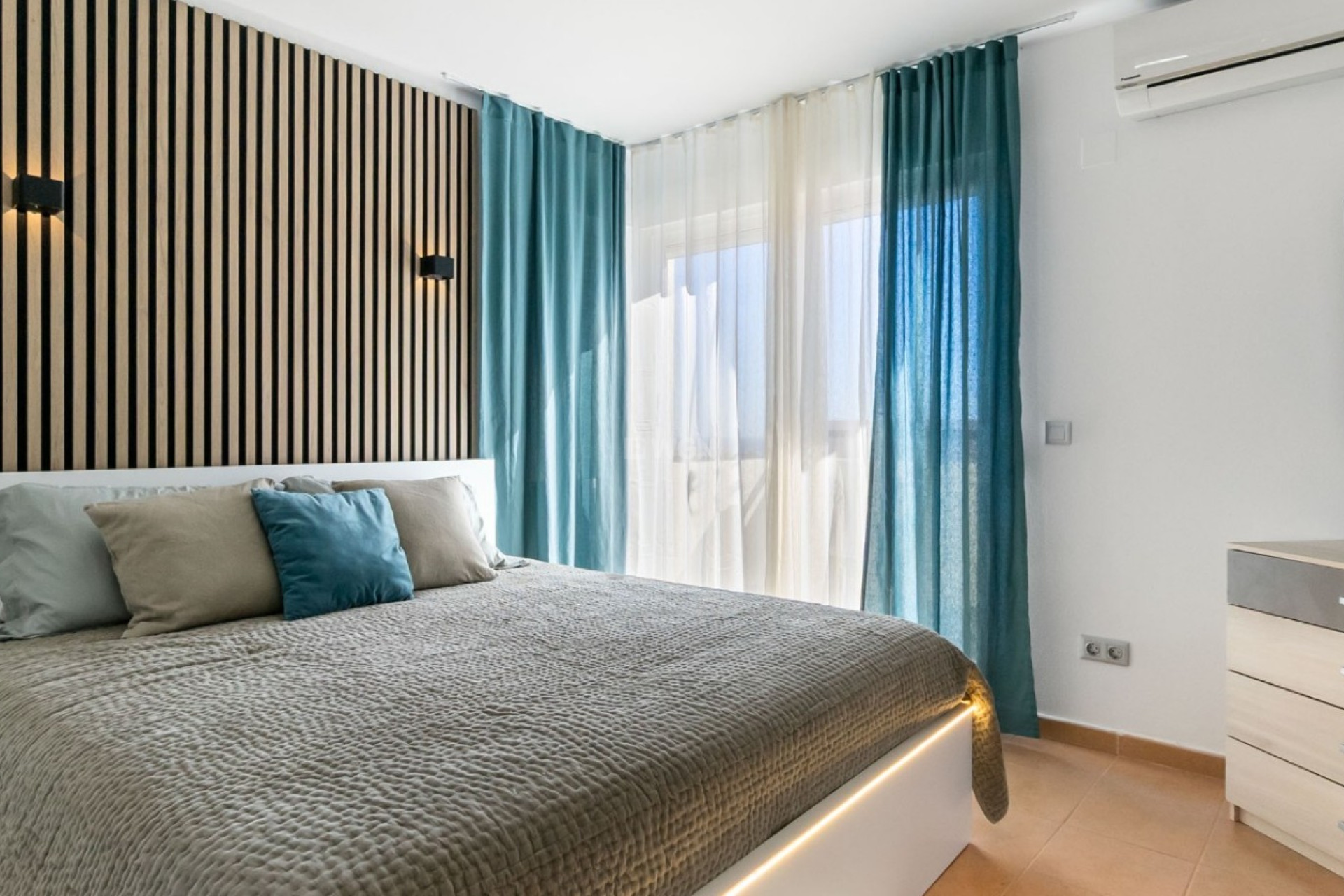 Odsprzedaż - Kamienica - Orihuela Costa - Costa Blanca