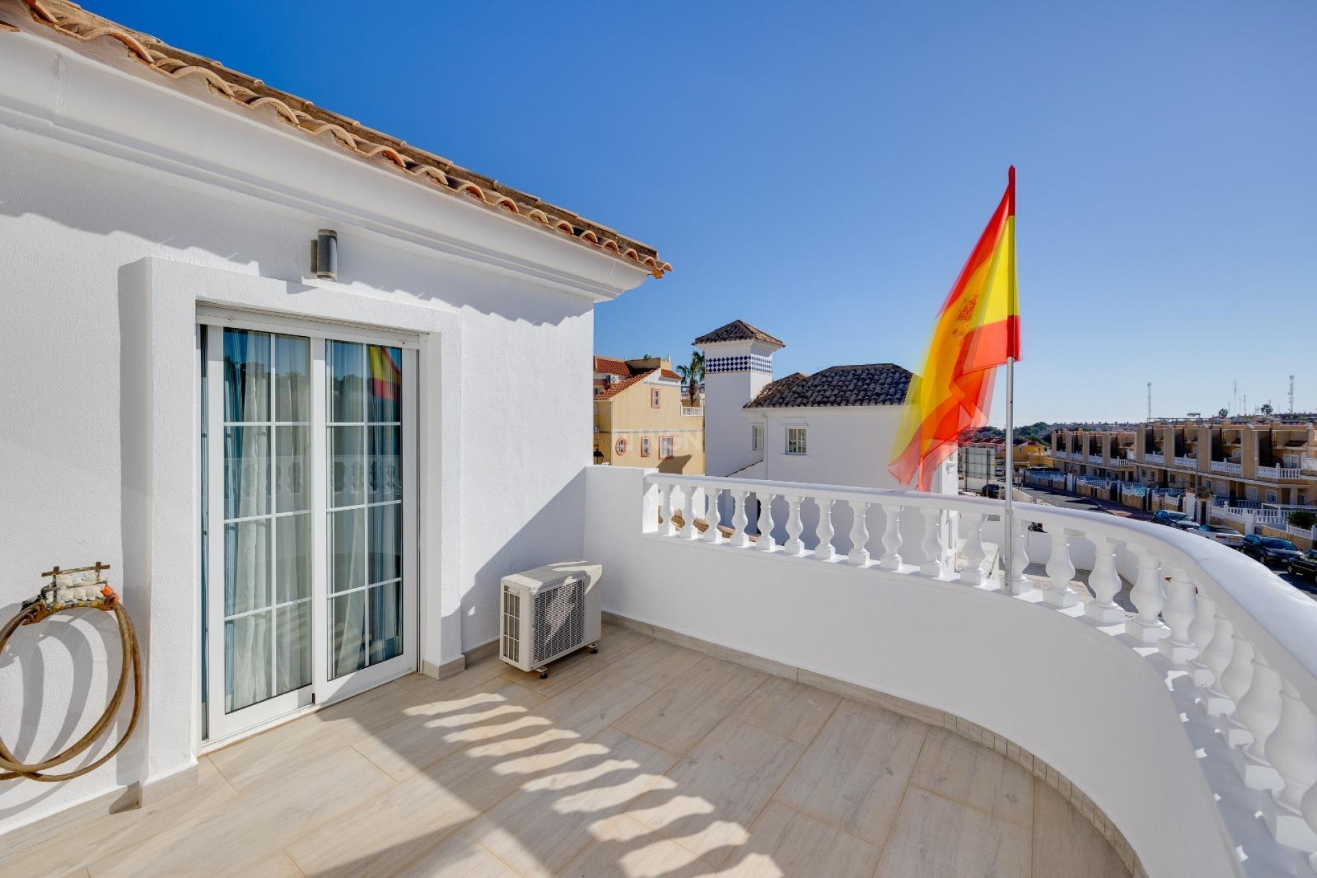 Odsprzedaż - Kamienica - Orihuela Costa - Las Filipinas