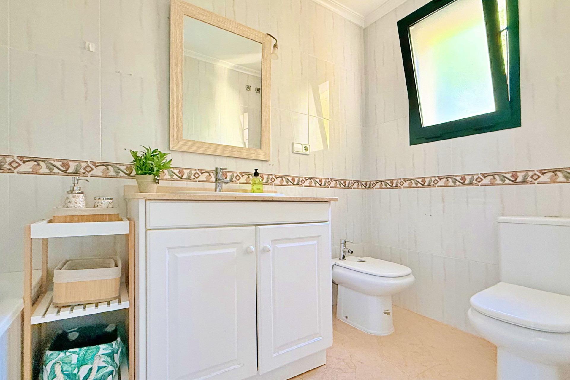 Odsprzedaż - Kamienica - Orihuela - Inland