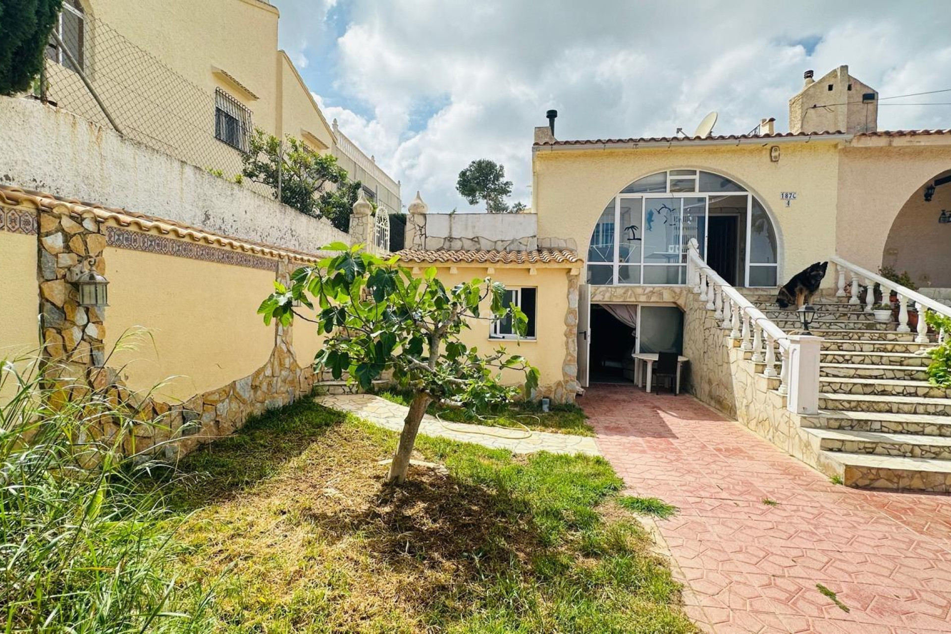 Odsprzedaż - Kamienica - Orihuela - Urbanización Perla Del Mar