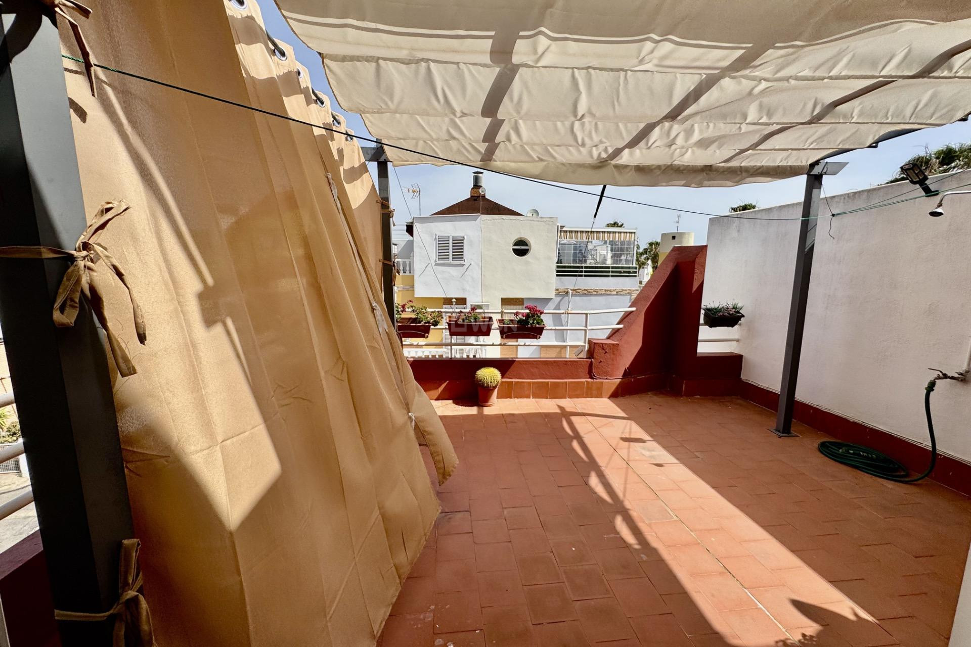 Odsprzedaż - Kamienica - Orihuela - Urbanización Perla Del Mar