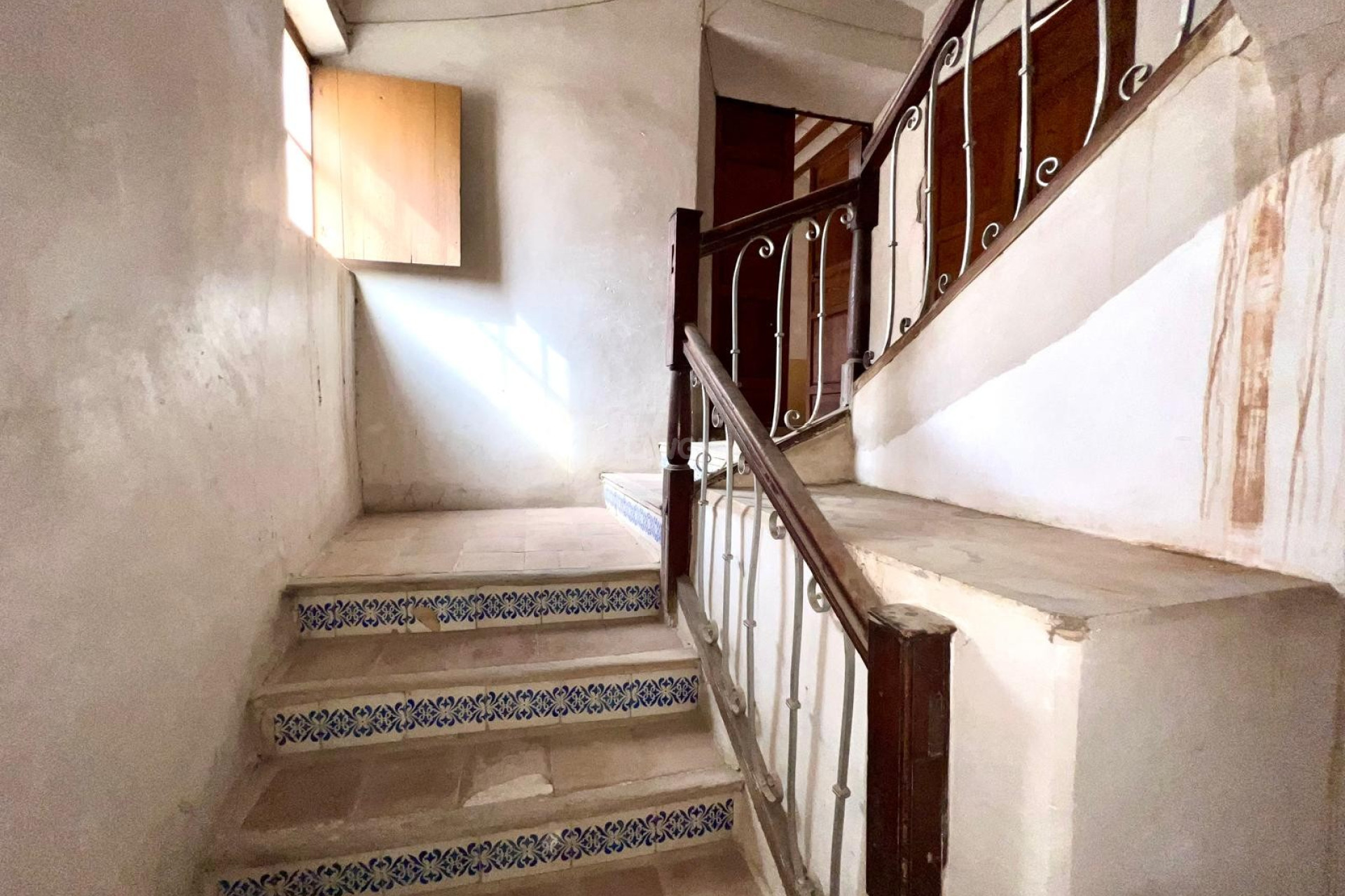 Odsprzedaż - Kamienica - Pinoso - Inland