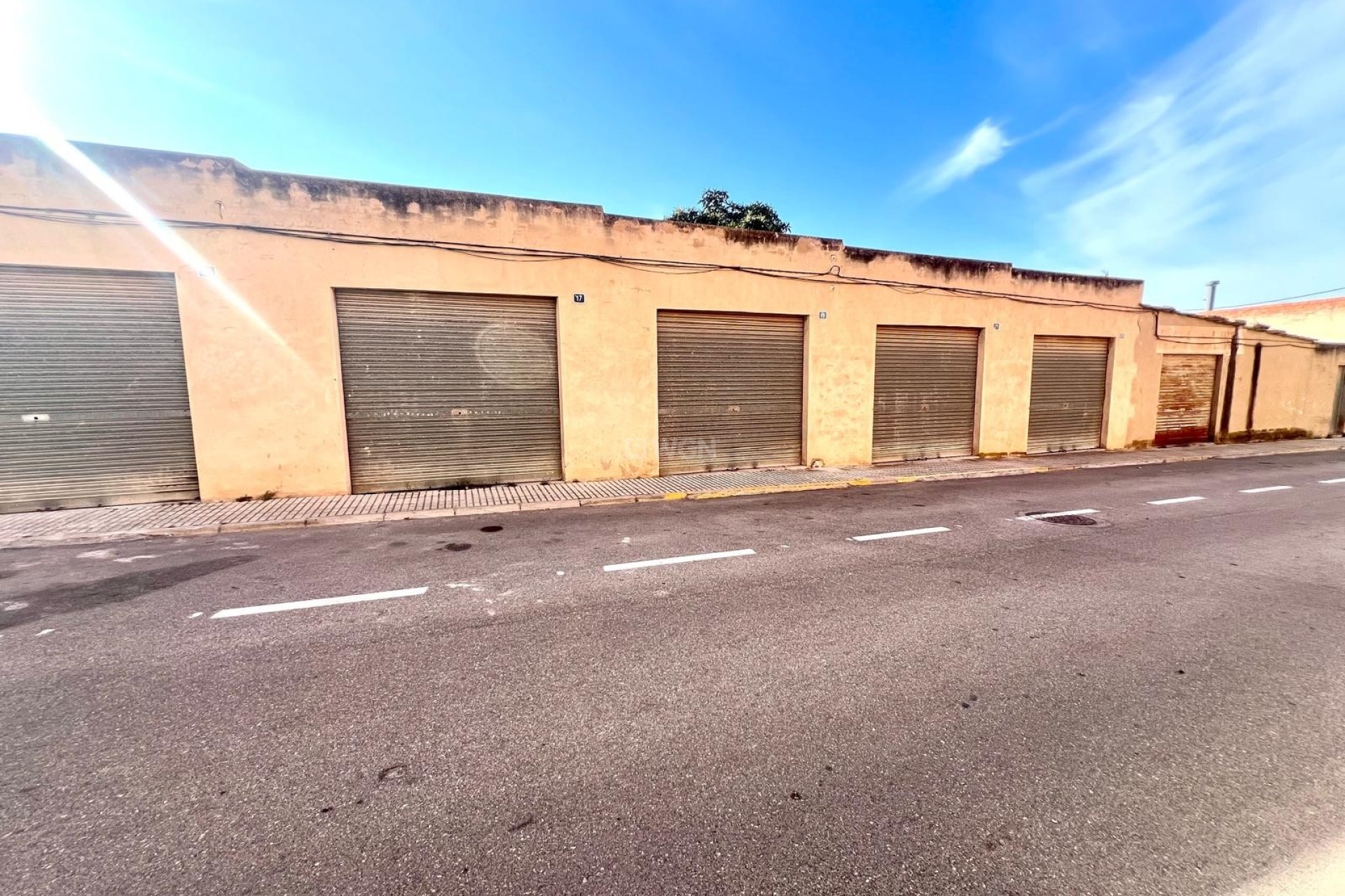 Odsprzedaż - Kamienica - Pinoso - Inland