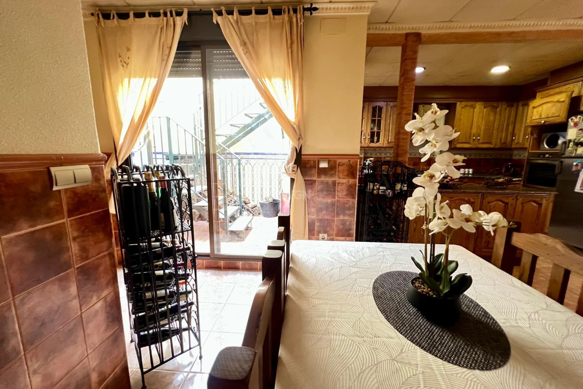 Odsprzedaż - Kamienica - Pinoso - Inland