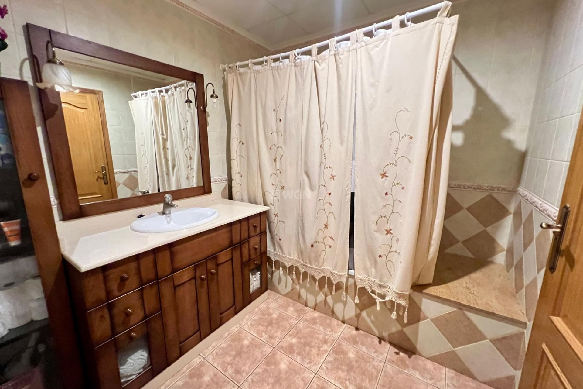 Odsprzedaż - Kamienica - Pinoso - Inland