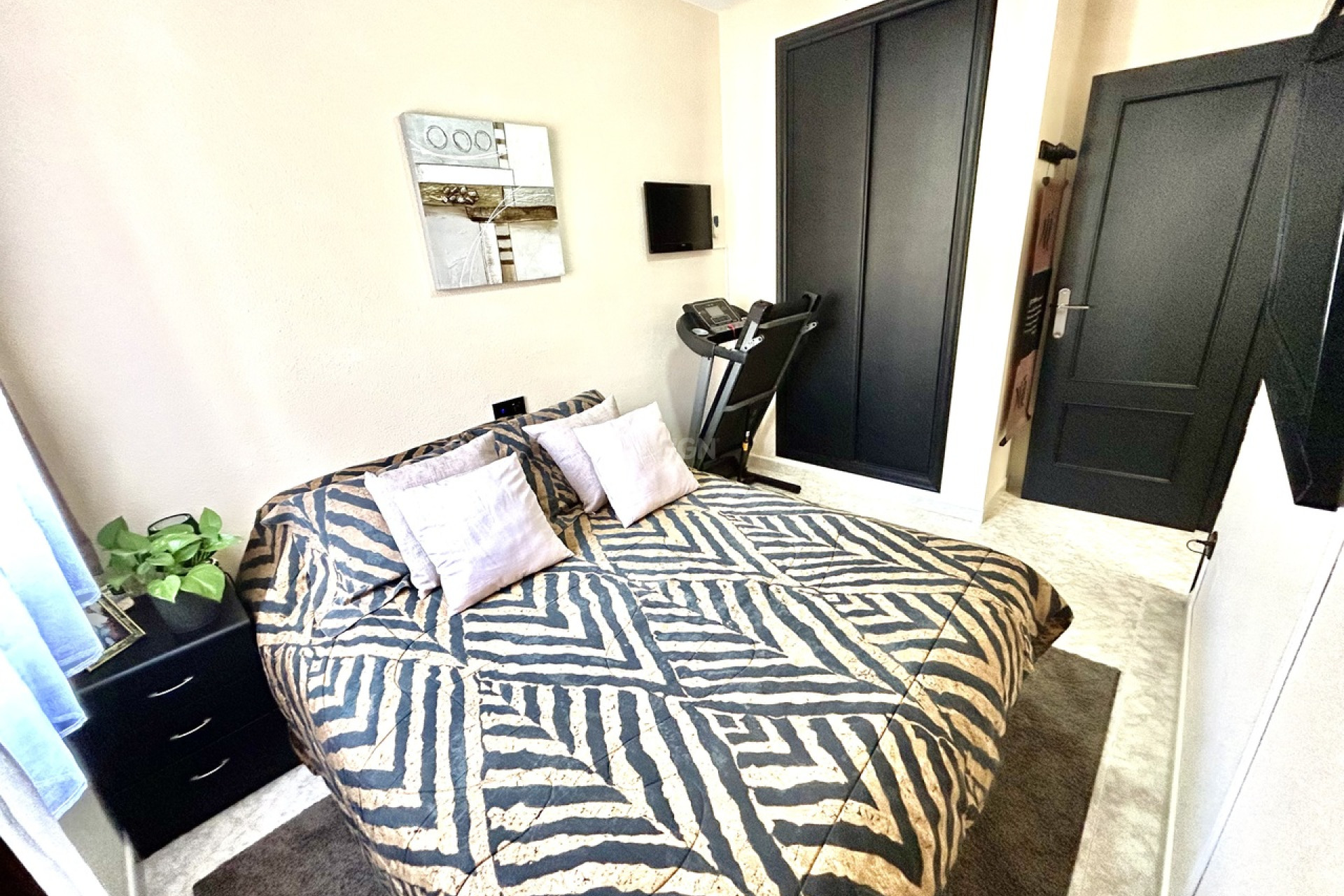 Odsprzedaż - Kamienica - Playa Flamenca - Costa Blanca