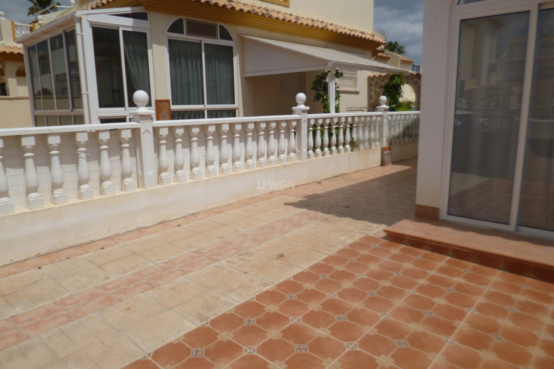 Odsprzedaż - Kamienica - Playa Flamenca - Costa Blanca