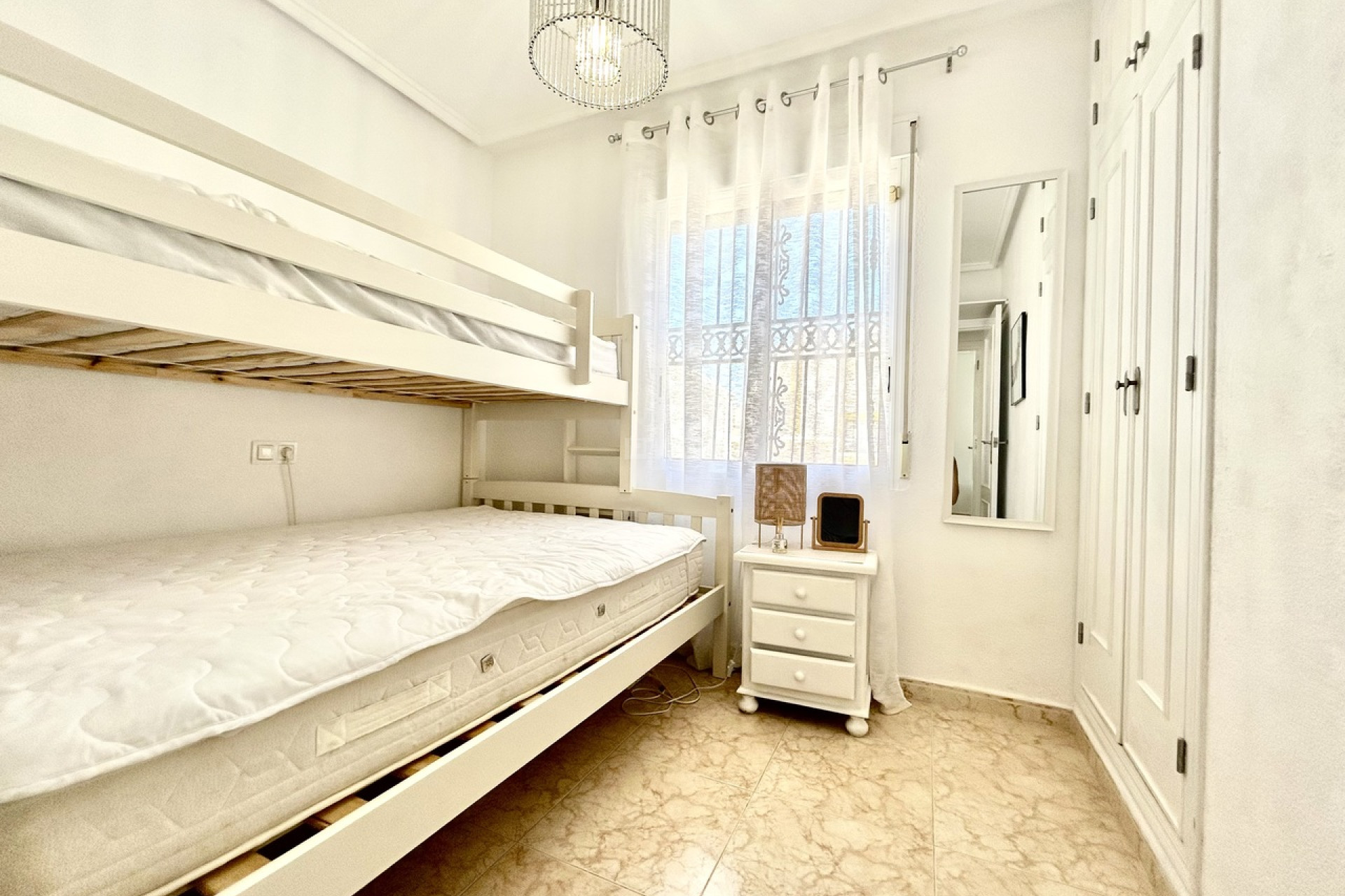 Odsprzedaż - Kamienica - Punta Prima - Costa Blanca