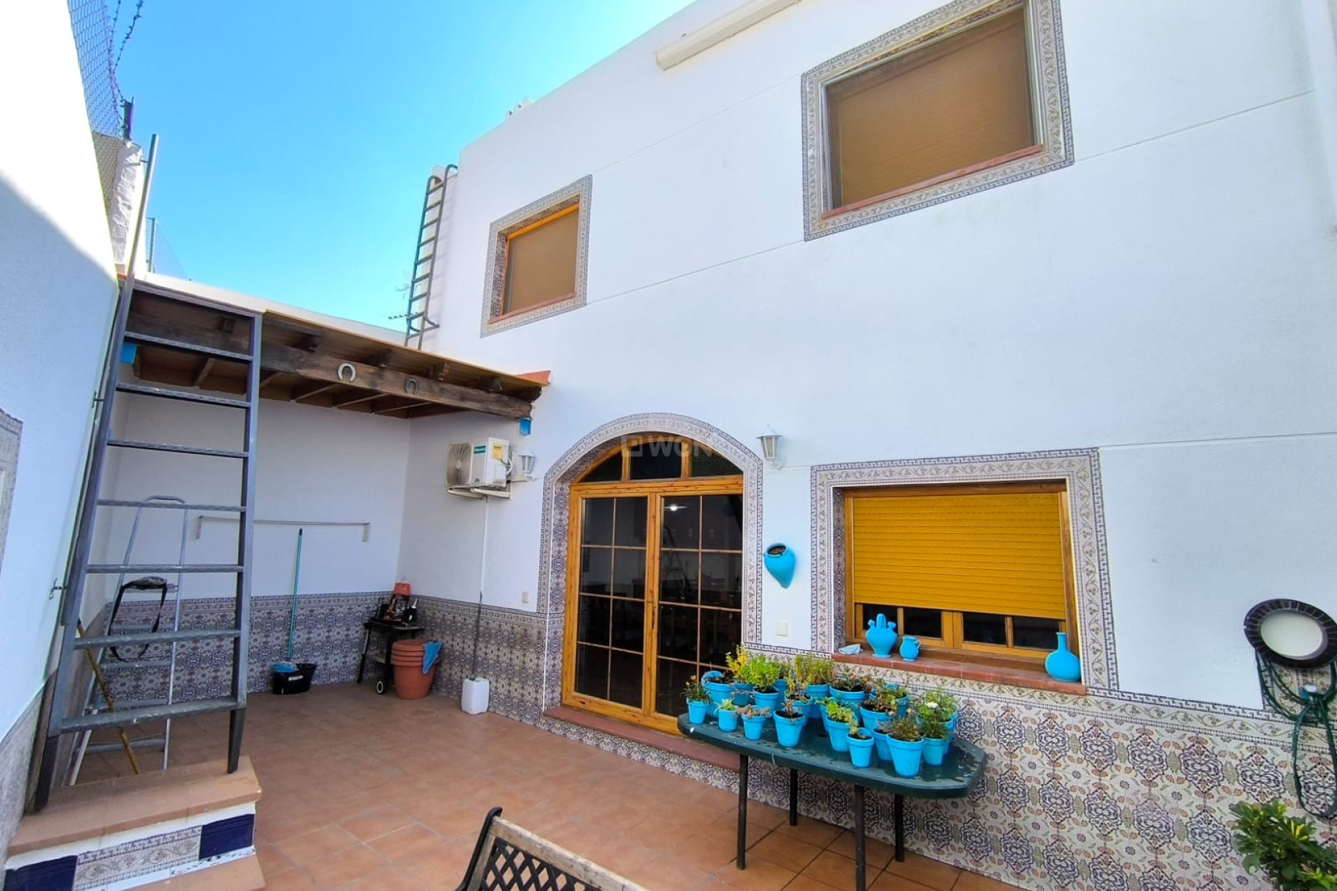 Odsprzedaż - Kamienica - Sax - Inland