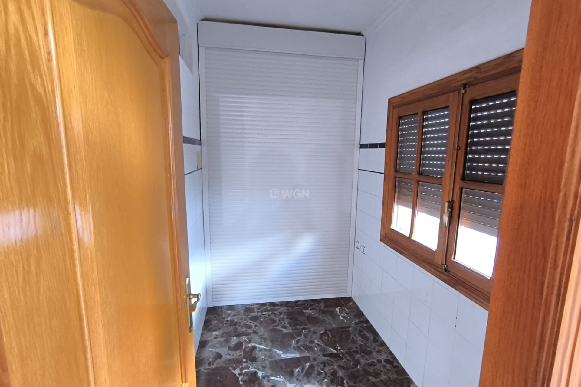 Odsprzedaż - Kamienica - Sax - Inland