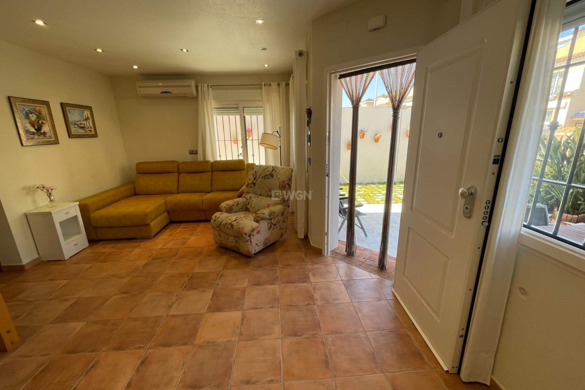 Odsprzedaż - Kamienica - Torre de la Horadada - Costa Blanca