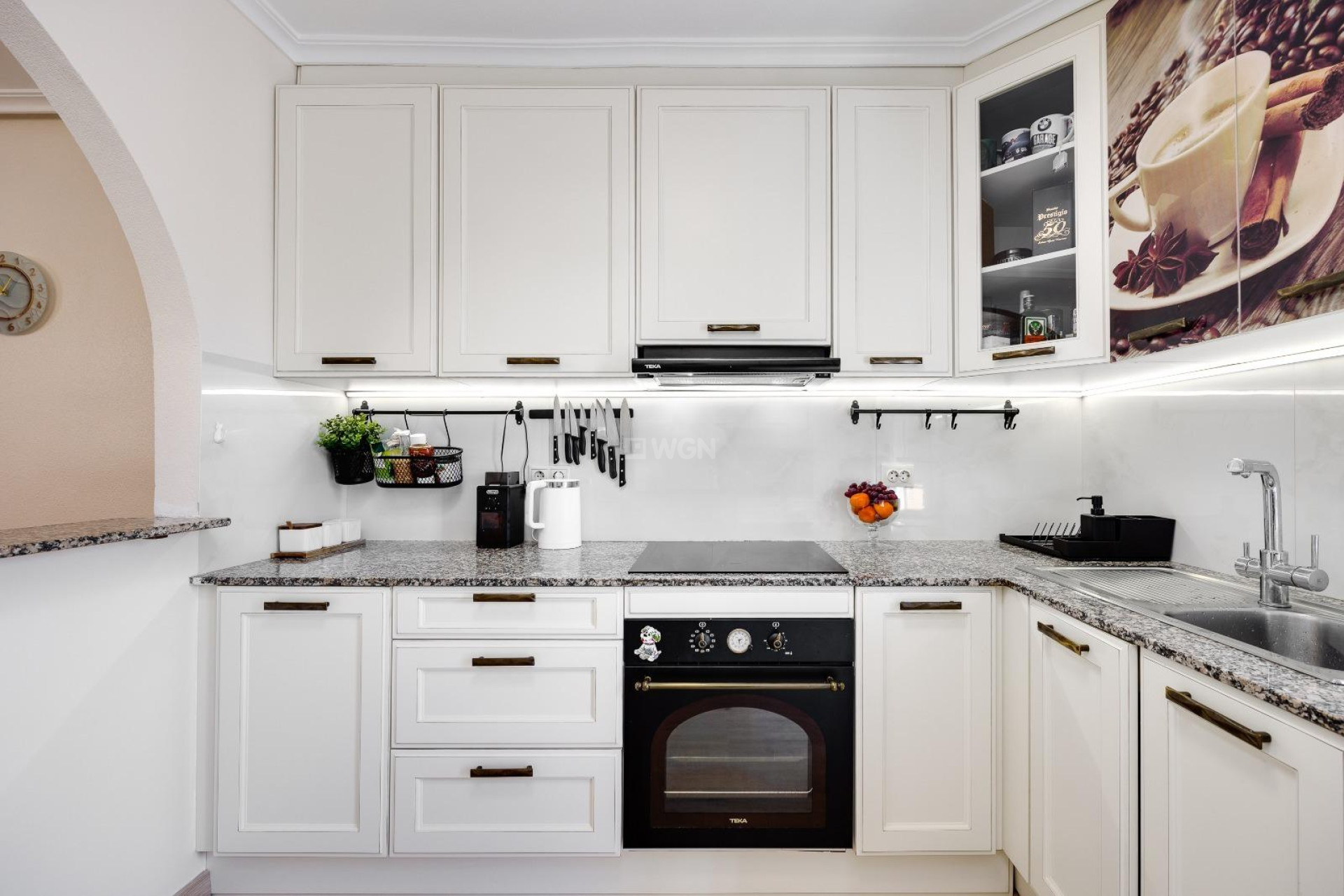 Odsprzedaż - Kamienica - Torrevieja - aguas nuevas