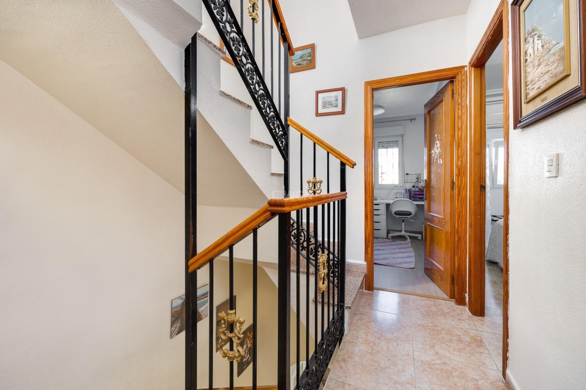 Odsprzedaż - Kamienica - Torrevieja - aguas nuevas