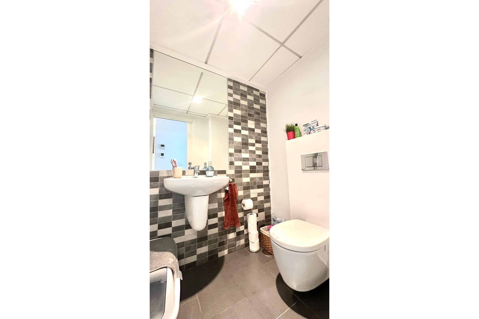 Odsprzedaż - Kamienica - Torrevieja - aguas nuevas