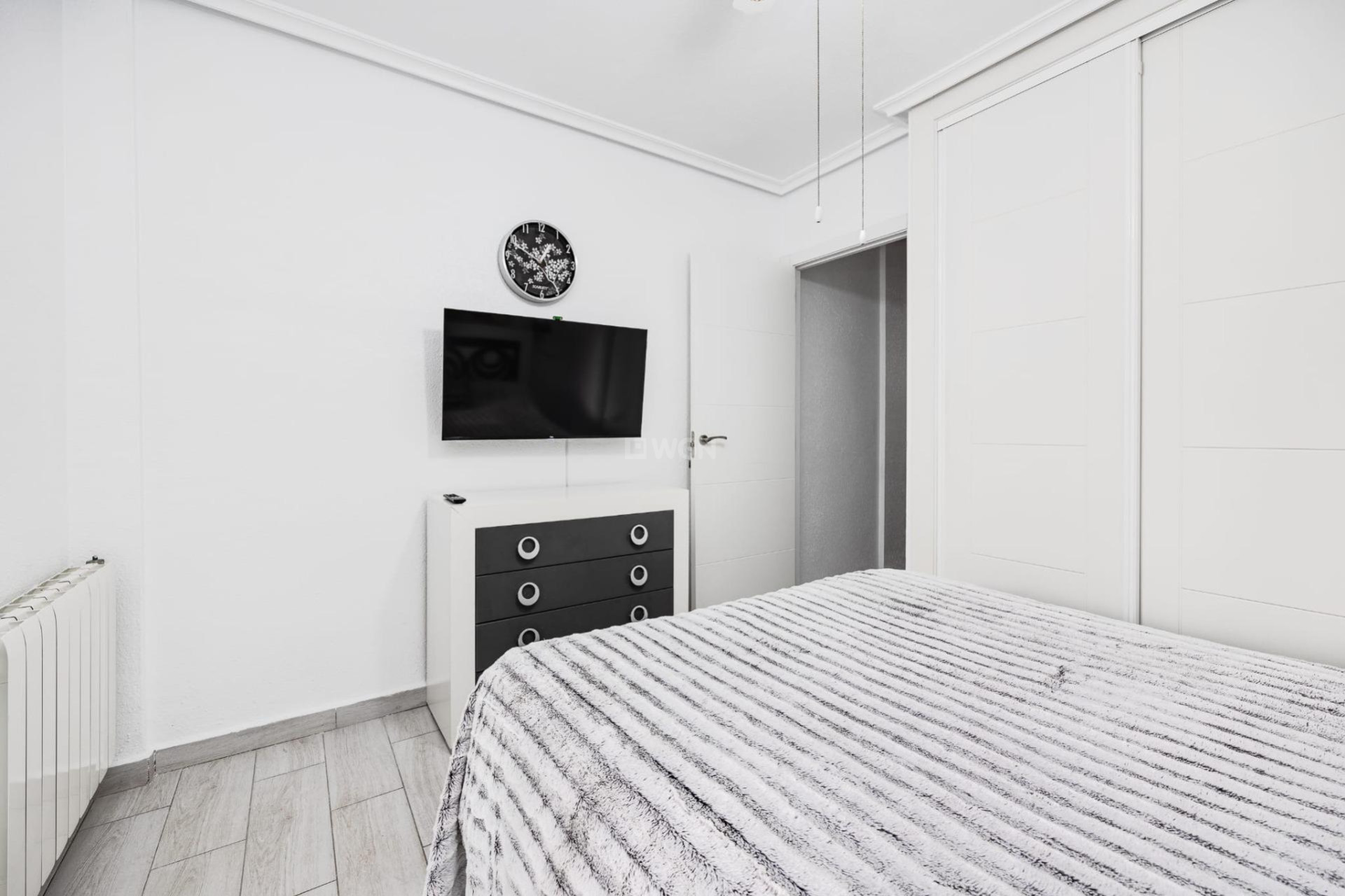 Odsprzedaż - Kamienica - Torrevieja - Calas Blanca