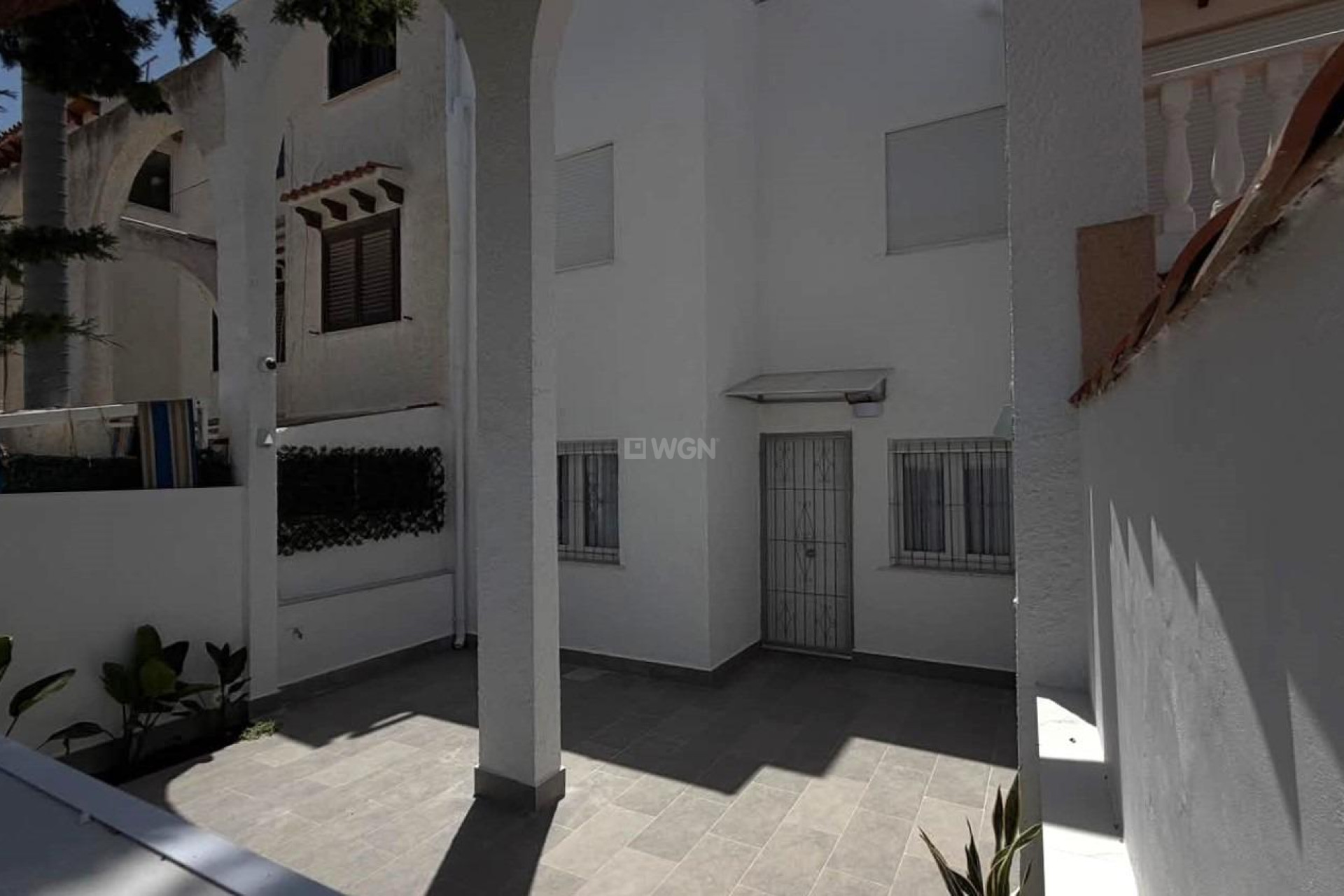 Odsprzedaż - Kamienica - Torrevieja - Calas Blanca