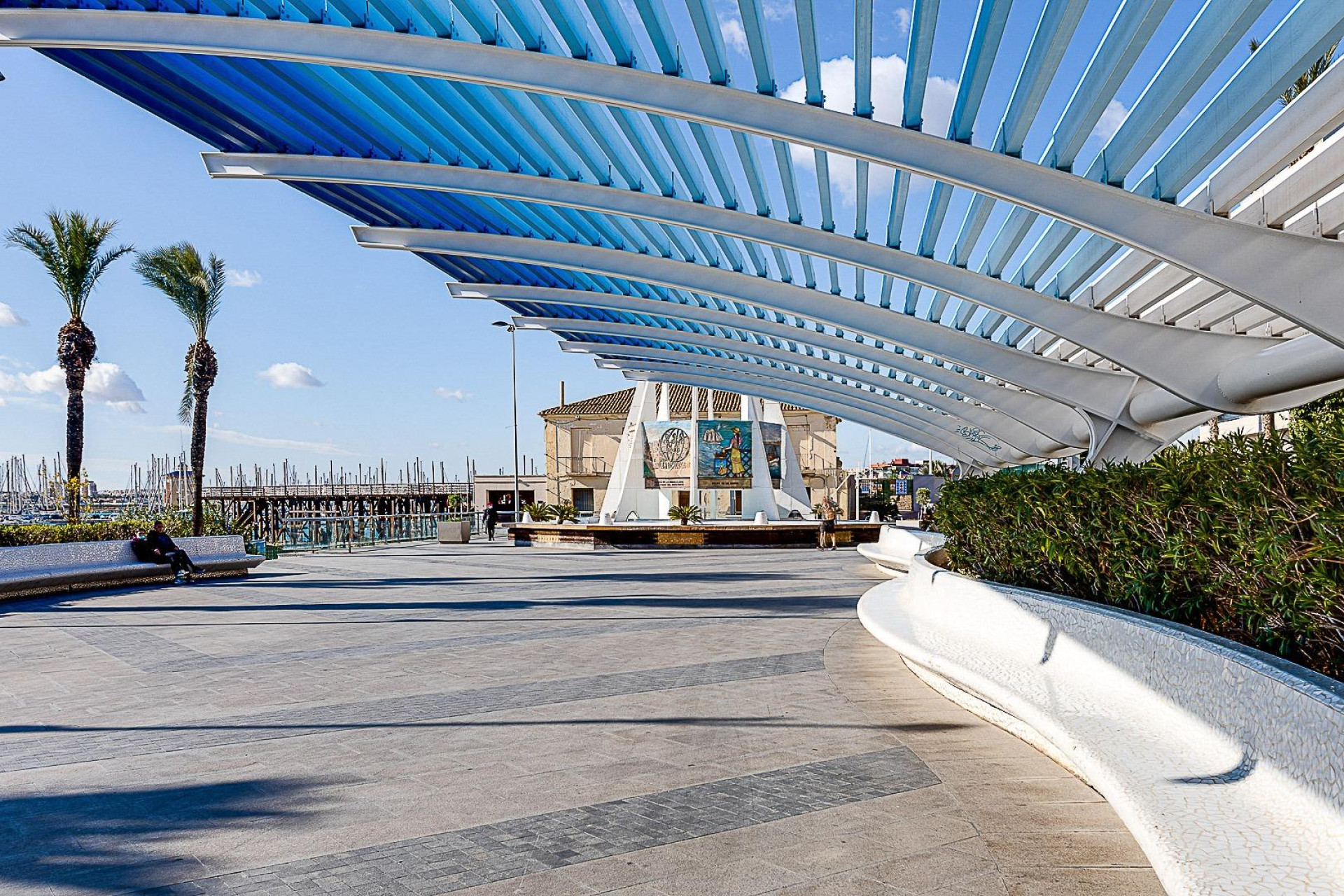 Odsprzedaż - Kamienica - Torrevieja - Centro