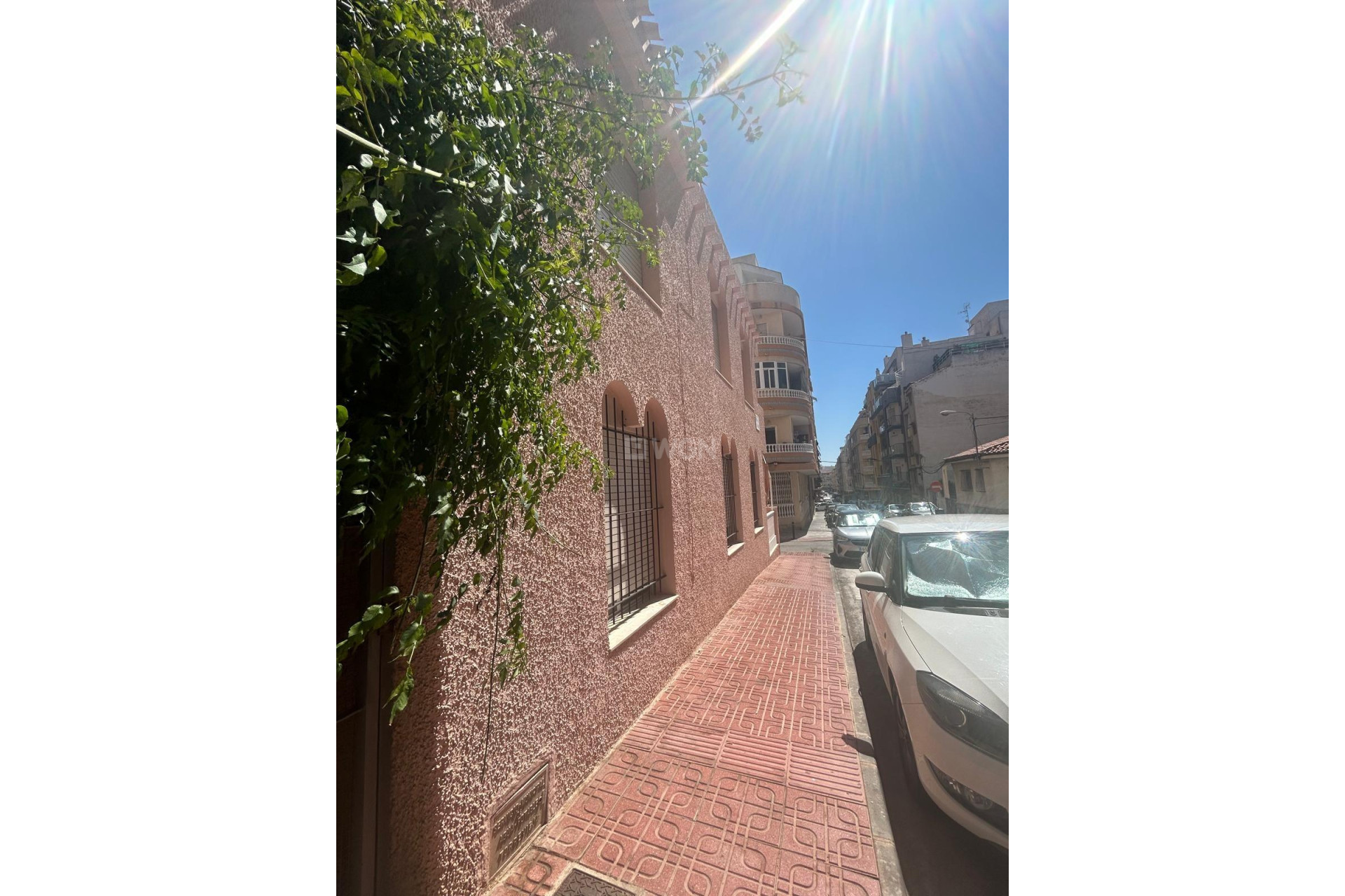 Odsprzedaż - Kamienica - Torrevieja - Centro